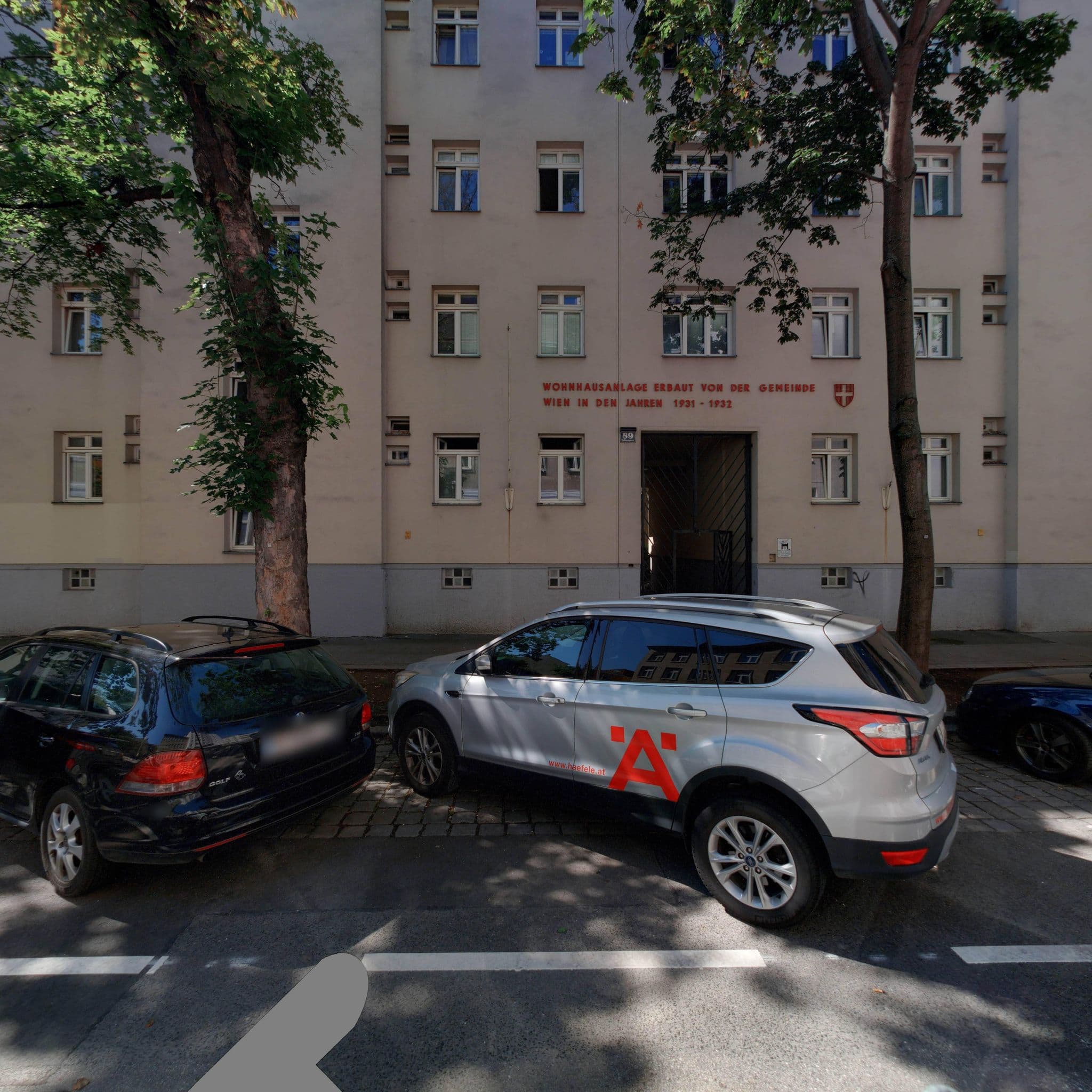 Street view near DI.FH Stefan Helmut Egger, Margareten — © eliasgander (CC BY-SA · Mapillary)