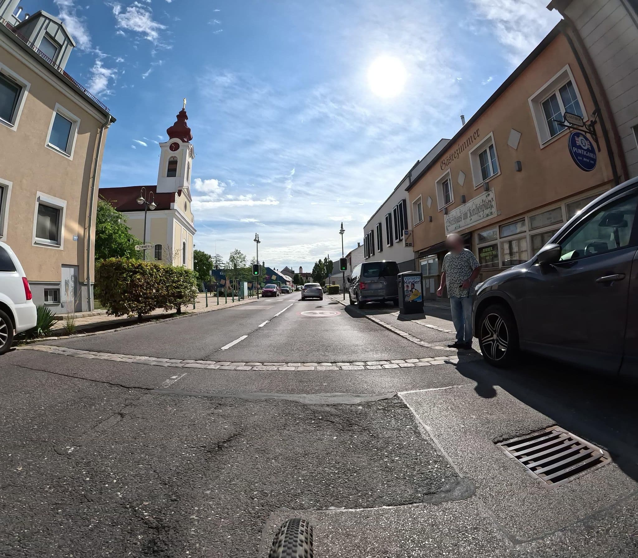 Street view near Gasthaus "Hausladen", Vösendorf — © erias (CC BY-SA · Mapillary)