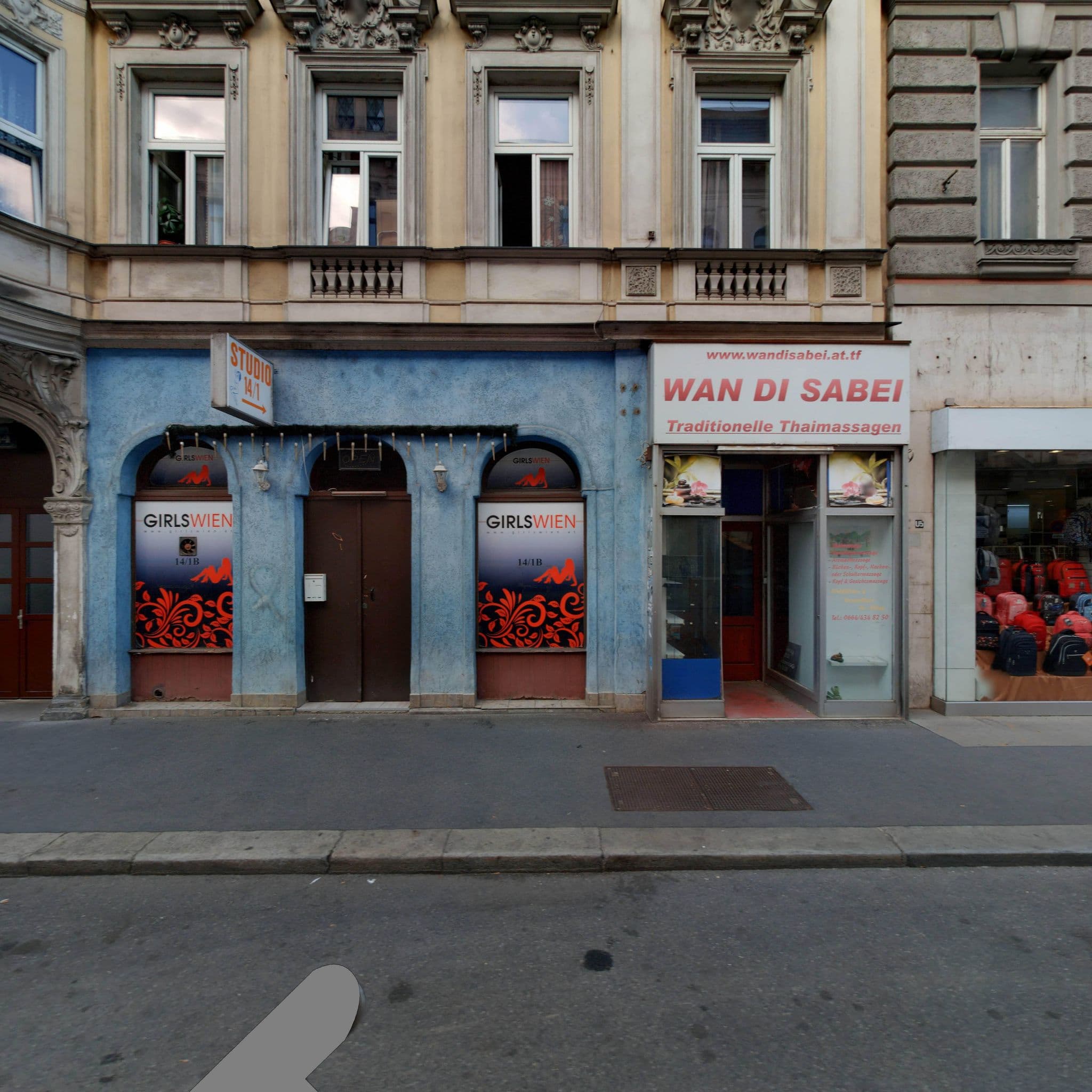 Street view near Cafe Alex Indra, Mariahilf — © eliasgander (CC BY-SA · Mapillary)
