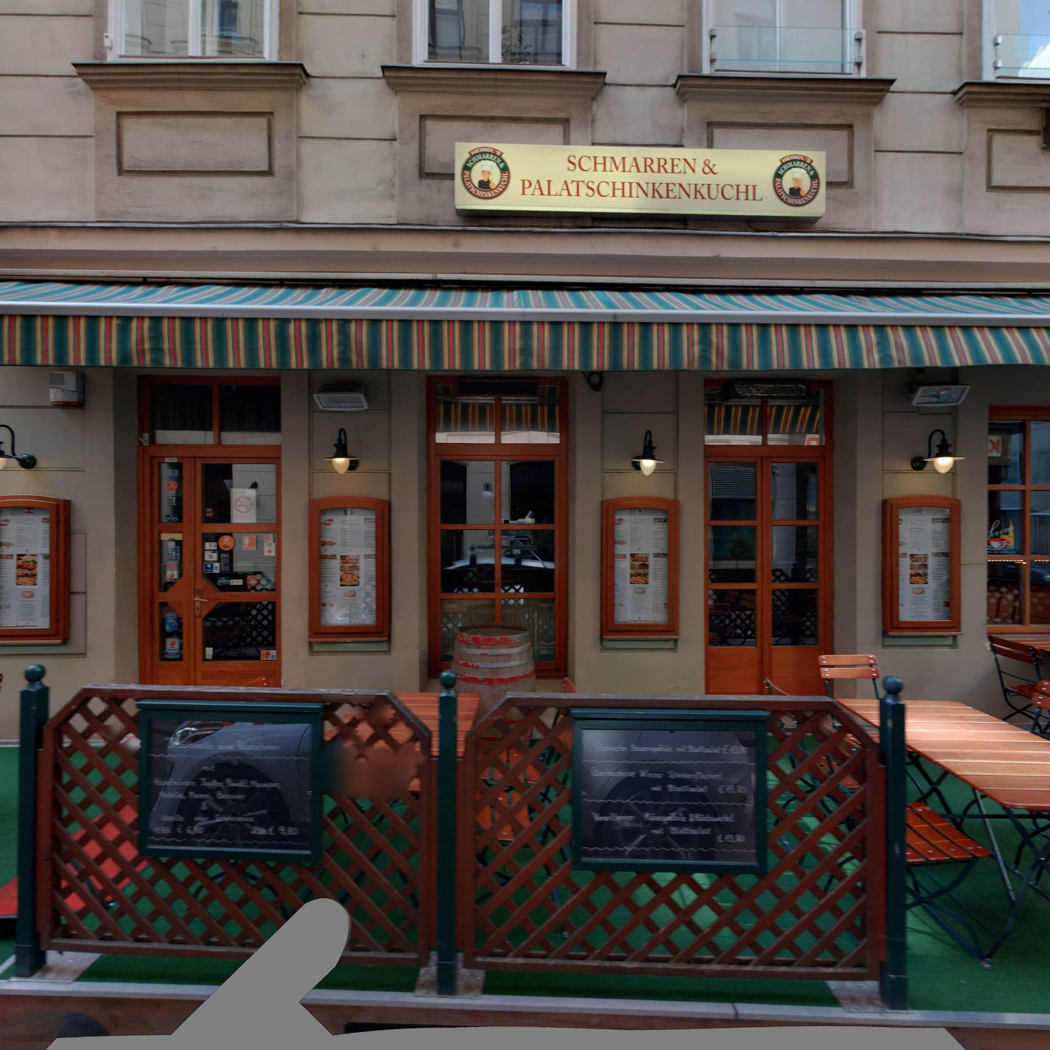 Street view near Nicole Nagel, Vienna — © eliasgander (CC BY-SA · Mapillary)