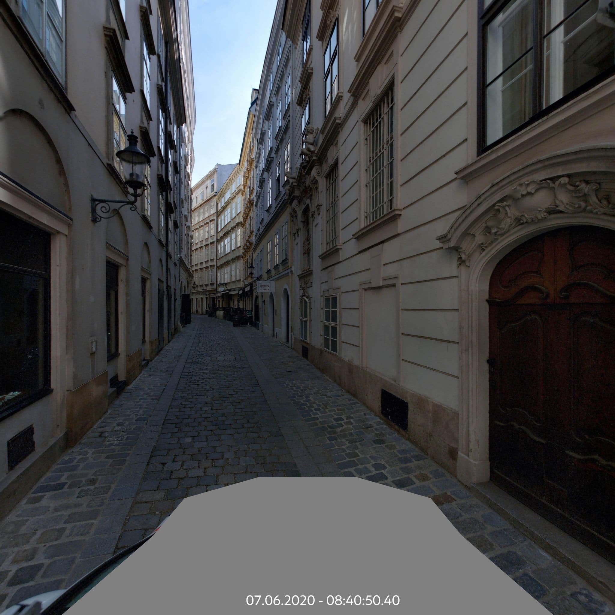 Street view near Hotel Kolbeck, Innere Stadt — © eliasgander (CC BY-SA · Mapillary)