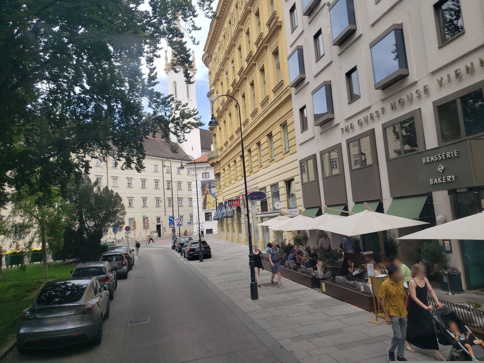 Street view near SWS - Gem. Studentenwohnungsservice GmbH, Vienna — © mapfool (CC BY-SA · Mapillary)
