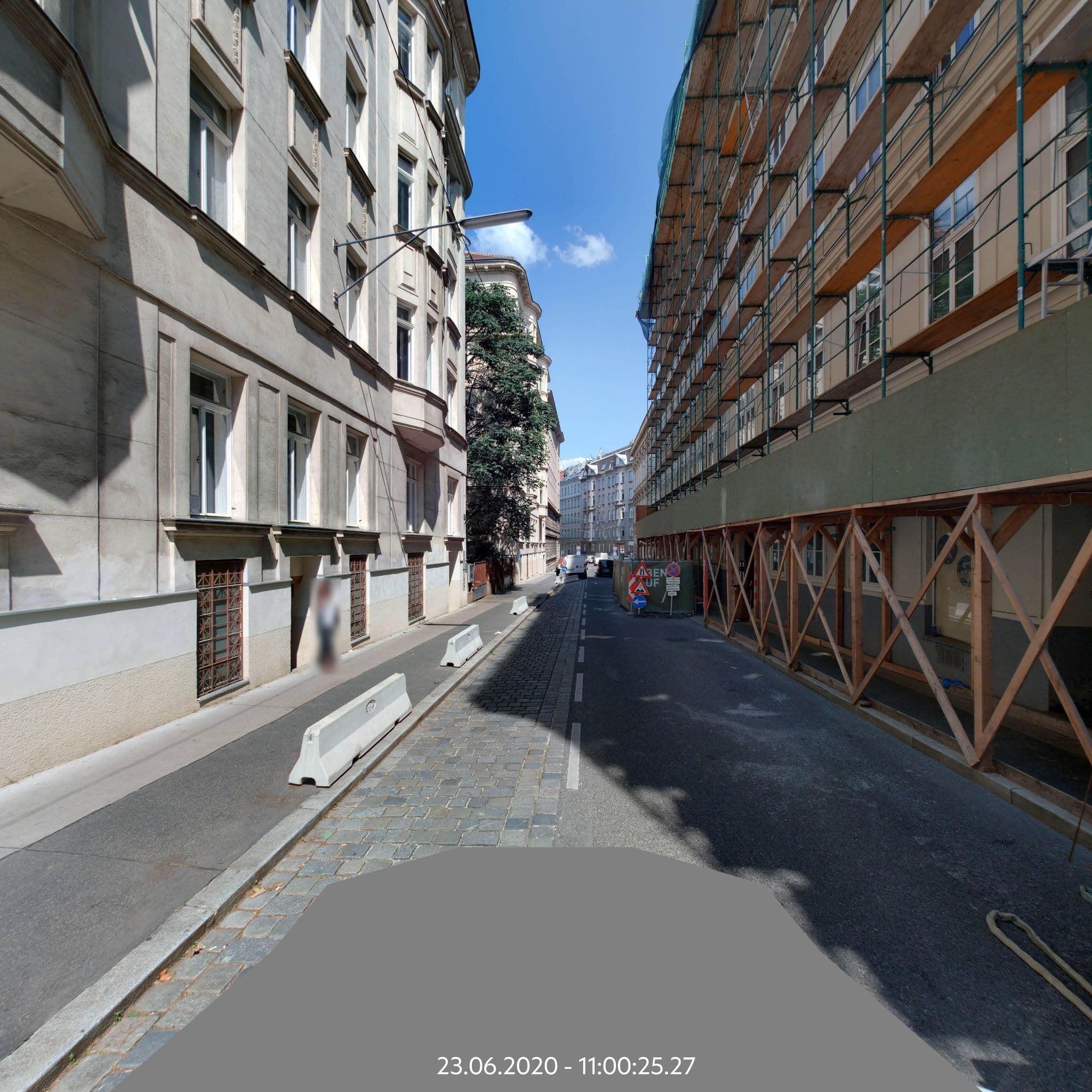 Street view near Rentyourroom, Mariahilf — © eliasgander (CC BY-SA · Mapillary)