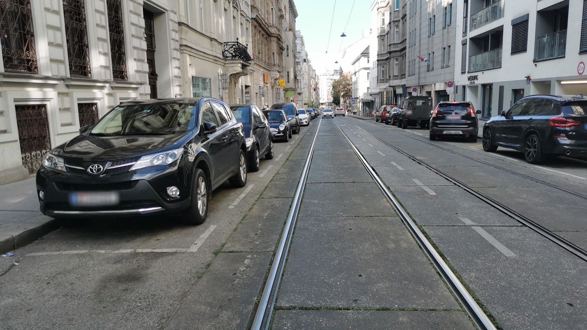 Street view near Mariahilfer Apartments, Neubau — © hlfan (CC BY-SA · Mapillary)
