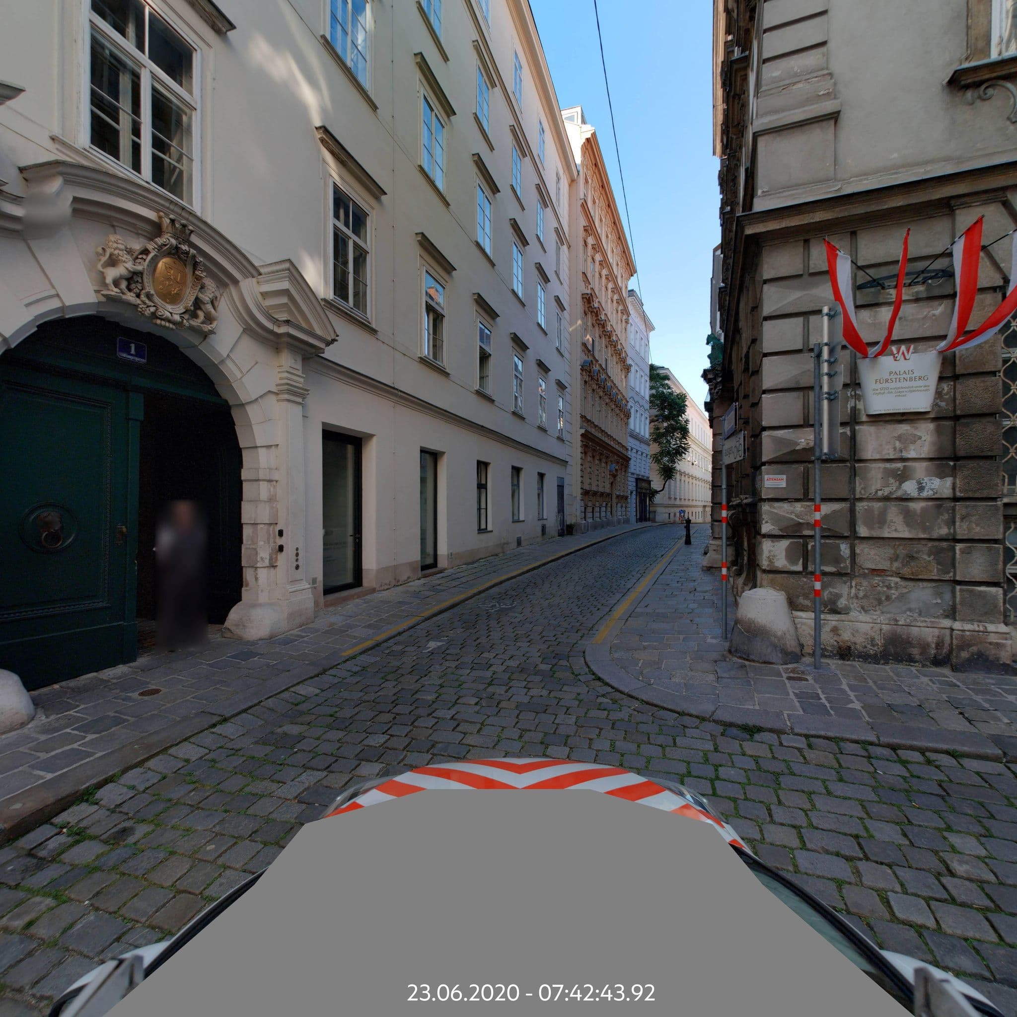 Street view near Vienna Apartments 1, Vienna — © eliasgander (CC BY-SA · Mapillary)