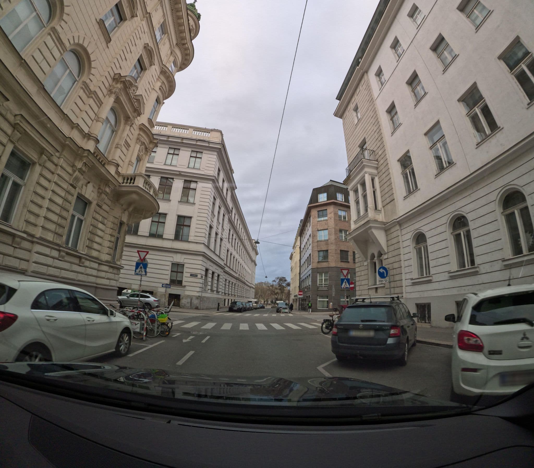 Street view near Gasser Apartments Vienna - Apartment Karlskirche, Vienna — © erias (CC BY-SA · Mapillary)