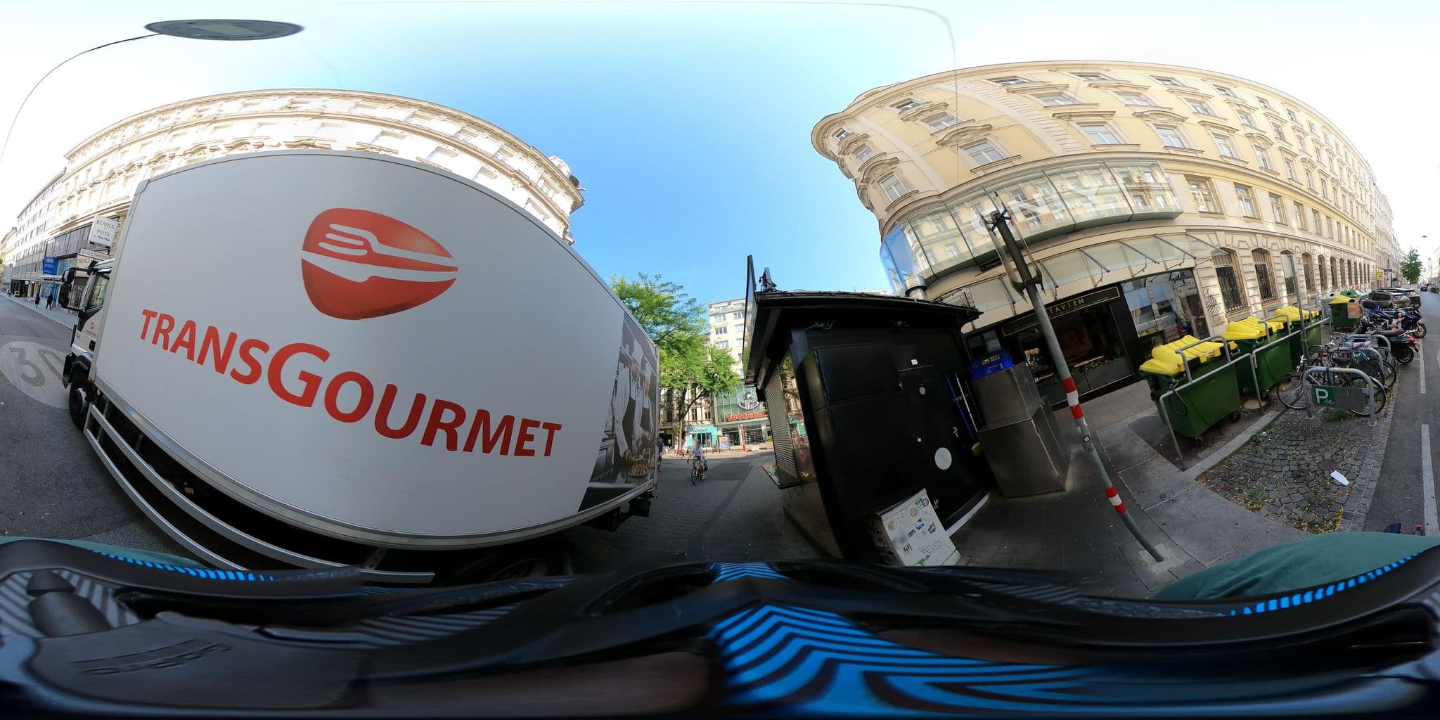Street view near Katzenkörbchen, Mariahilf — © consens_verkehrsplanung (CC BY-SA · Mapillary)