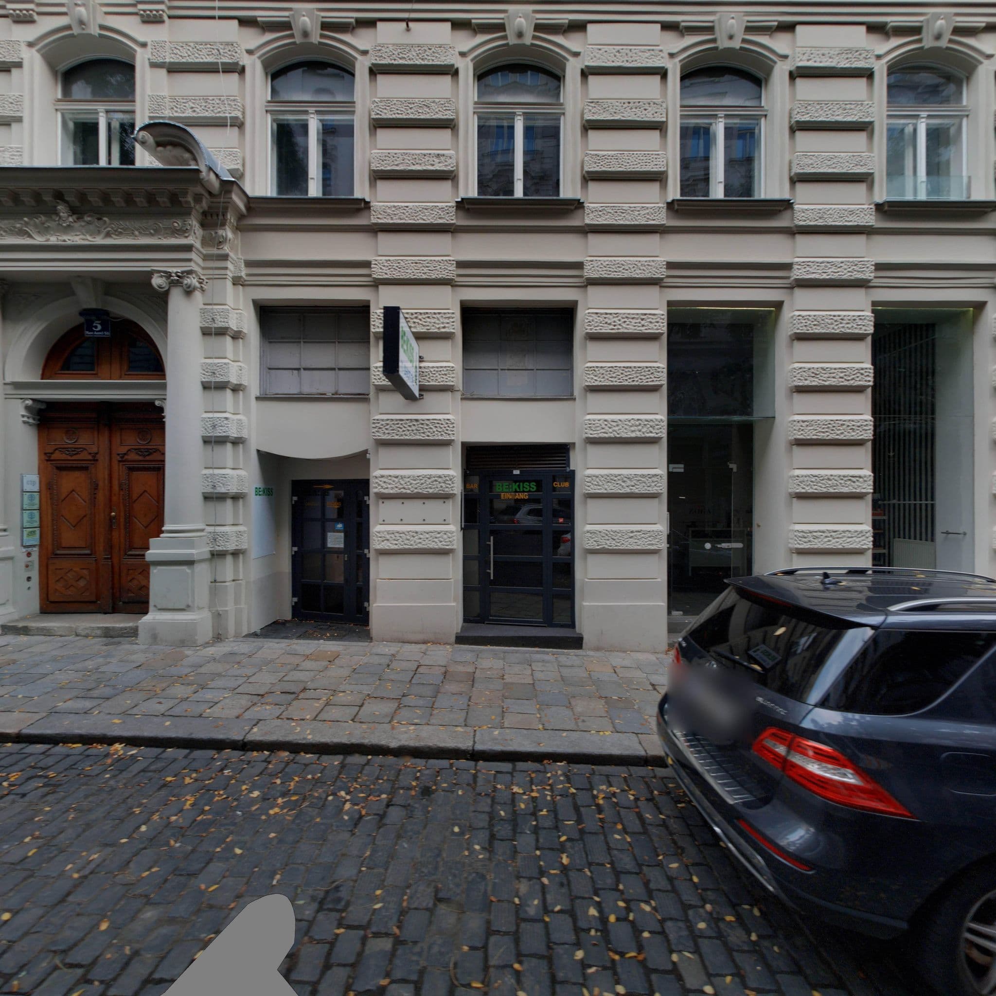 Street view near VISIONAPARTMENTS Marc-Aurel-Strasse - contactless check-in, Innere Stadt — © eliasgander (CC BY-SA · Mapillary)