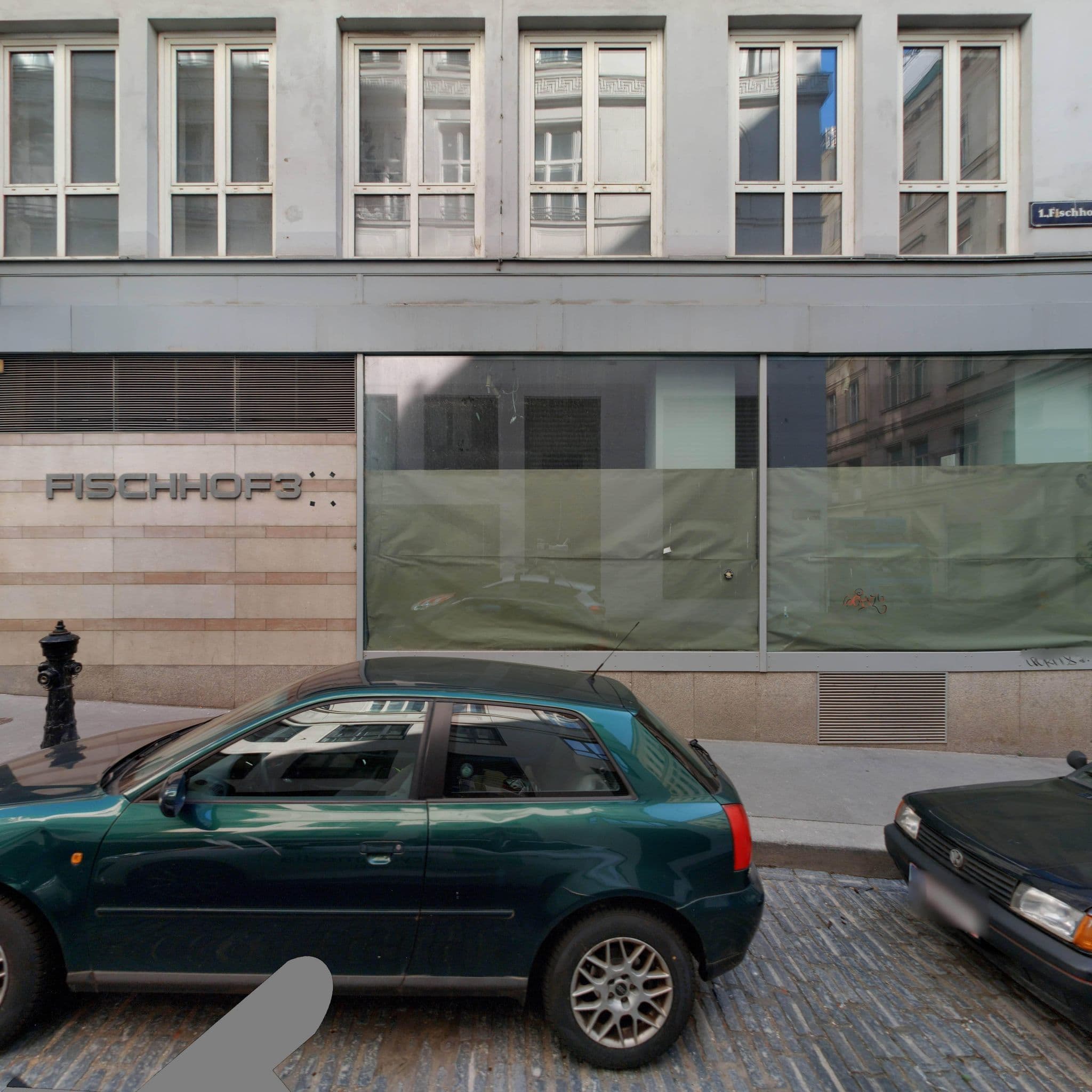 Street view near Hotel Schweizerhof, Innere Stadt — © eliasgander (CC BY-SA · Mapillary)