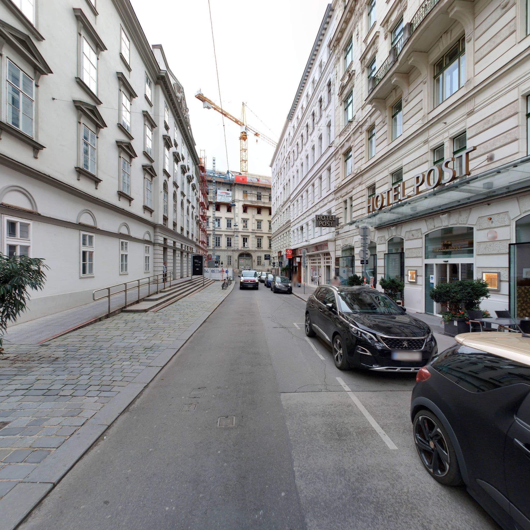 Street view near Hotel Post, Vienna — © eliasgander (CC BY-SA · Mapillary)