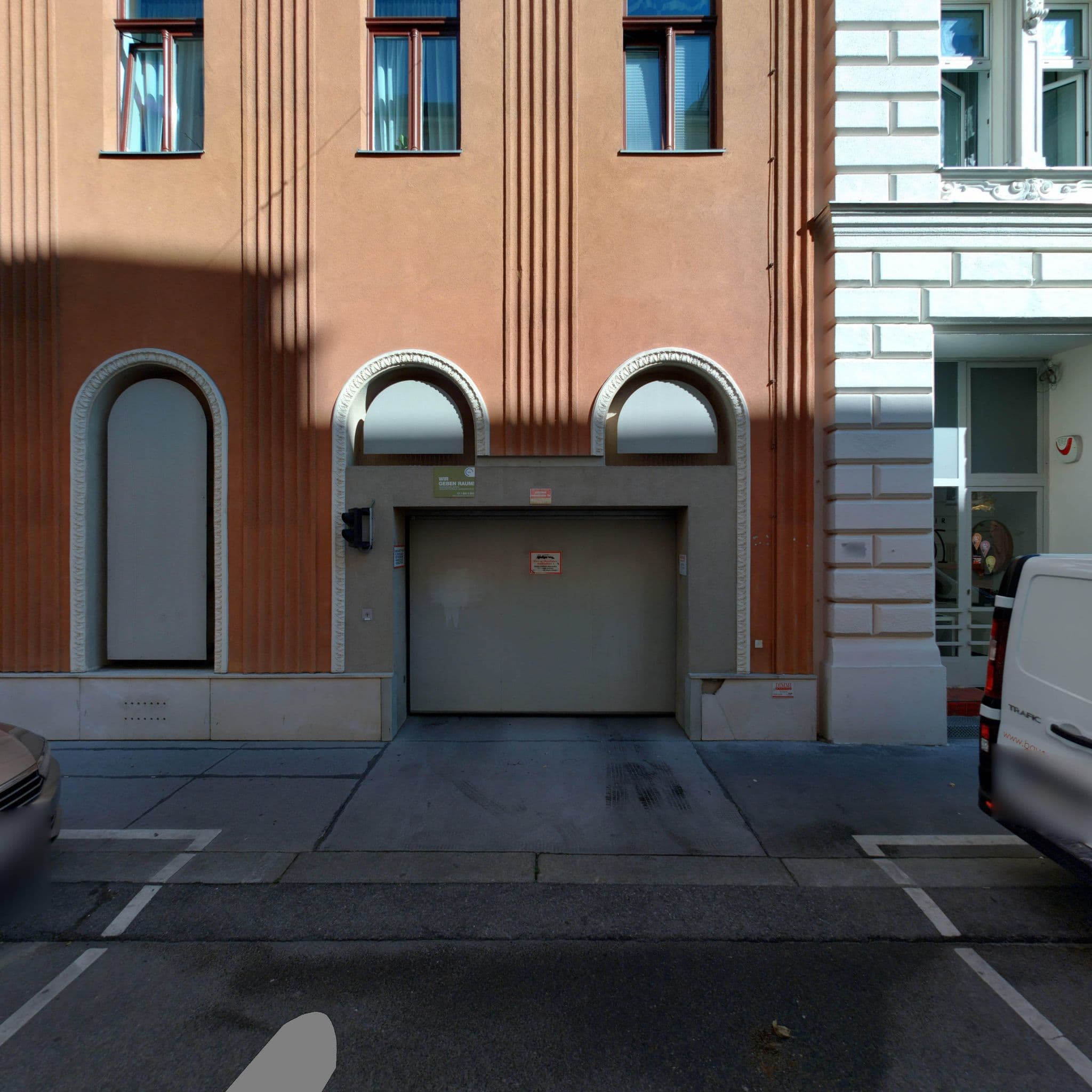 Street view near Barbara & Johan's, Mariahilf — © eliasgander (CC BY-SA · Mapillary)