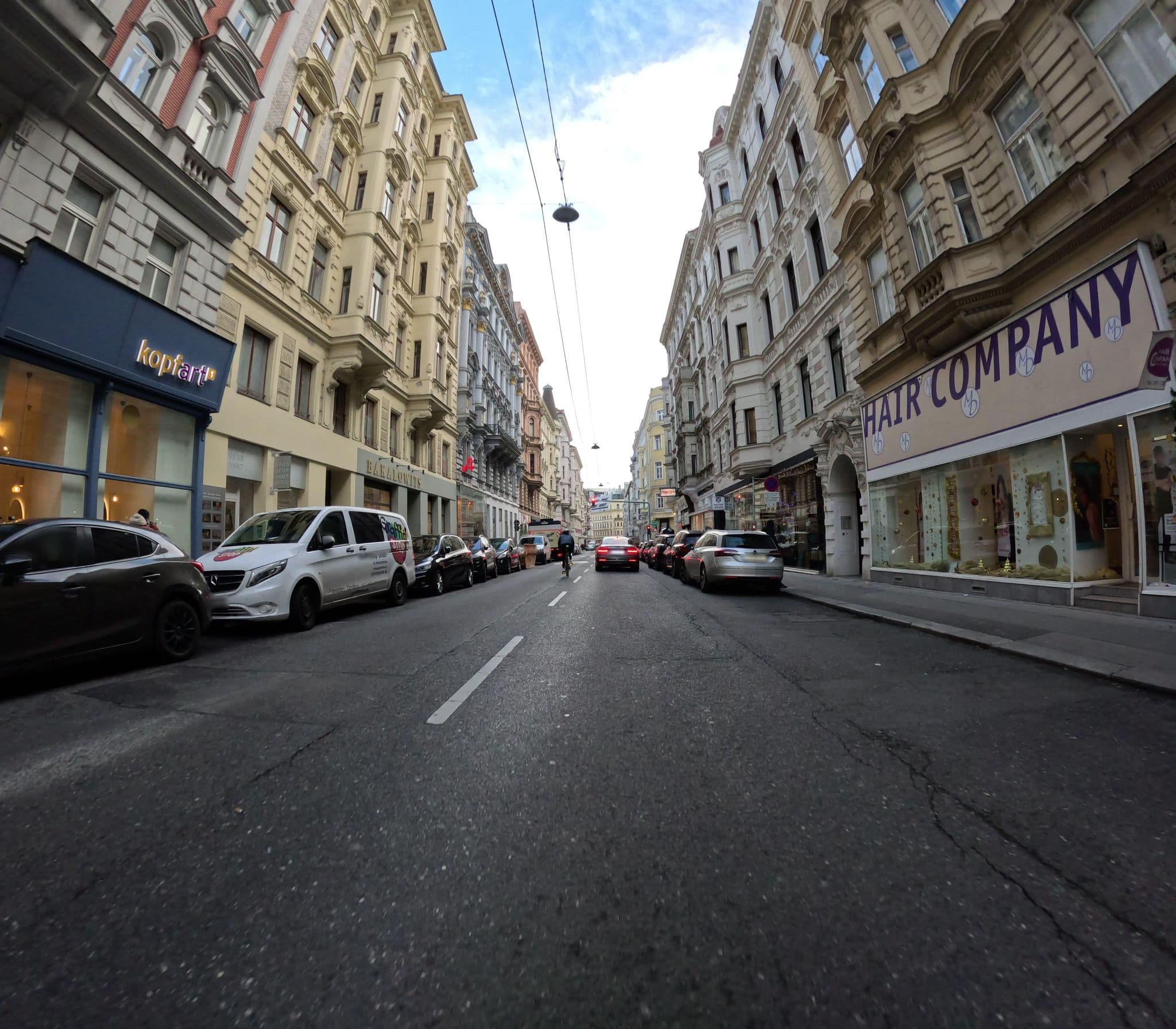Street view near NH Wein, Mariahilf — © erias (CC BY-SA · Mapillary)