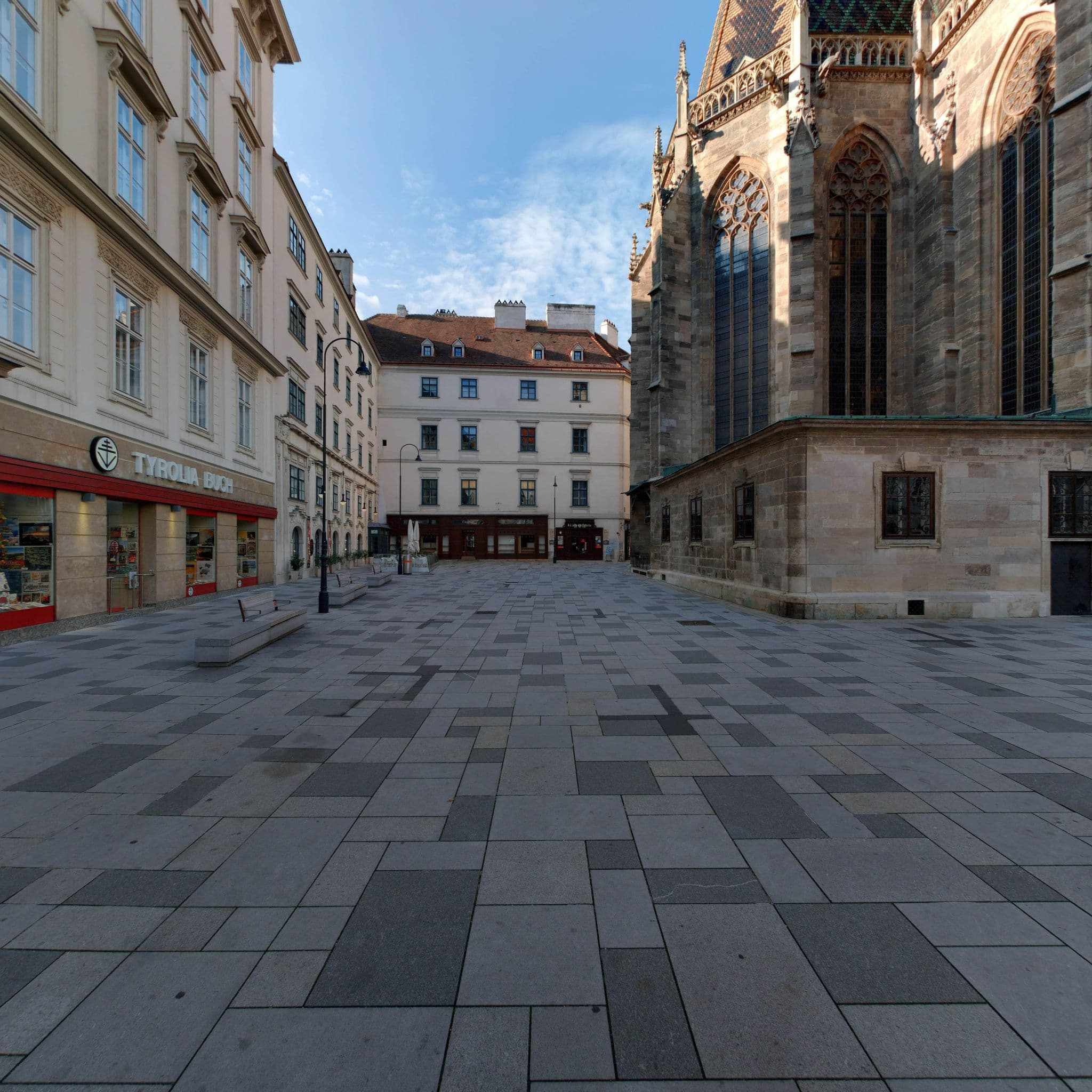 Street view near Vienna, Vienna — © eliasgander (CC BY-SA · Mapillary)