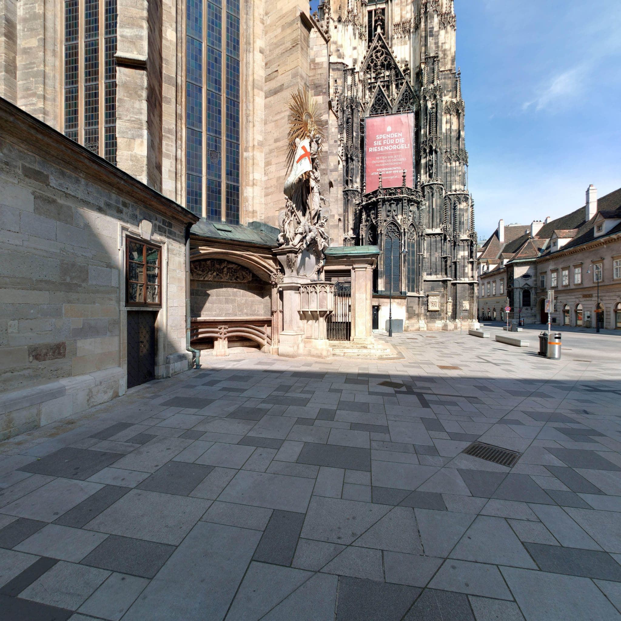 Street view near Grätzlhotel Belvedere, Vienna — © eliasgander (CC BY-SA · Mapillary)
