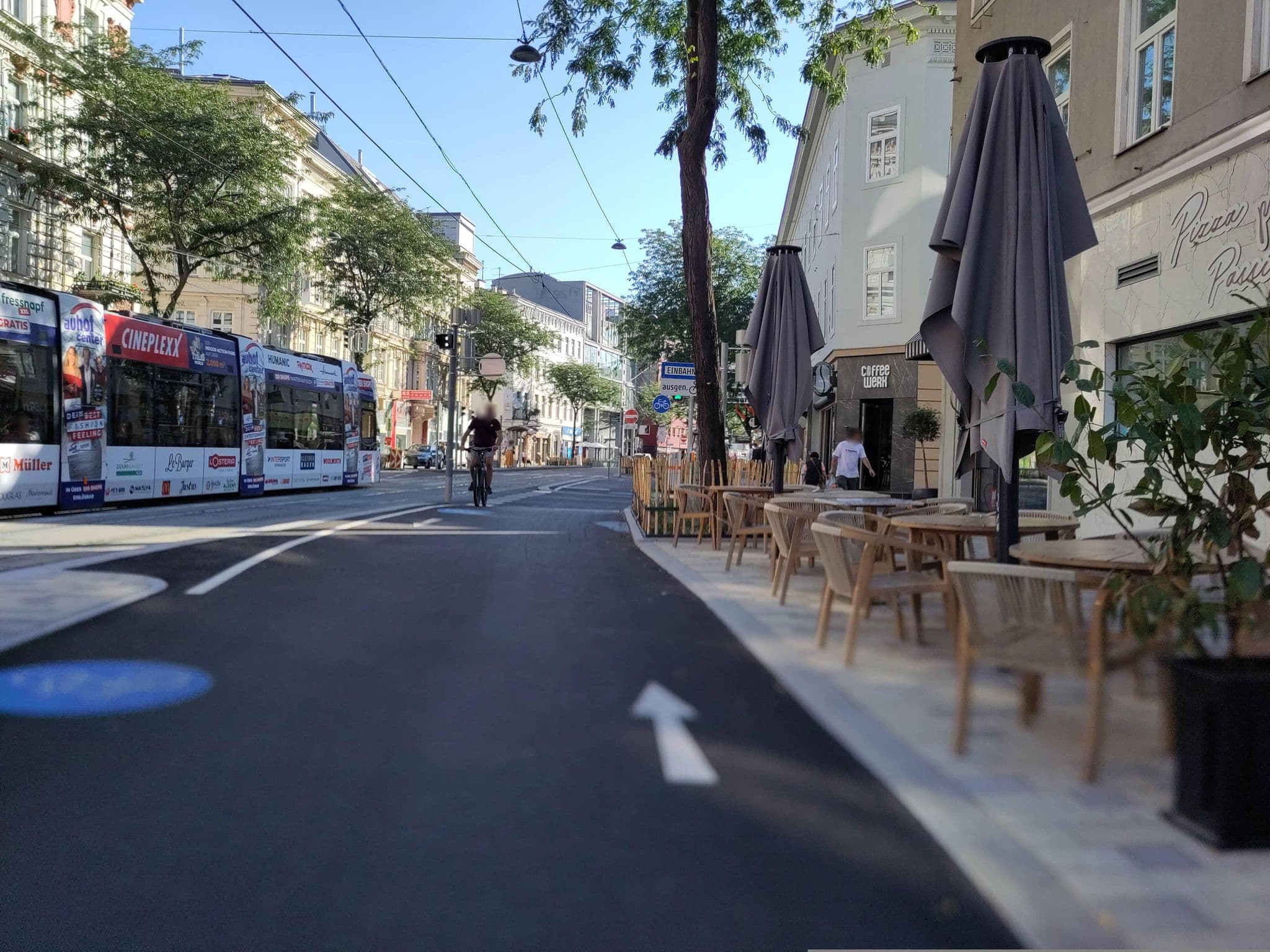 Street view near Alga Apartments Am Westbahnhof, Neubau — © consens_verkehrsplanung (CC BY-SA · Mapillary)