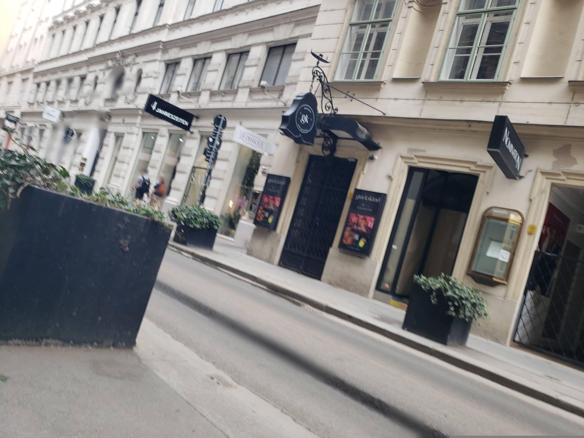 Street view near Pension a und a, Innere Stadt — © mapfool (CC BY-SA · Mapillary)
