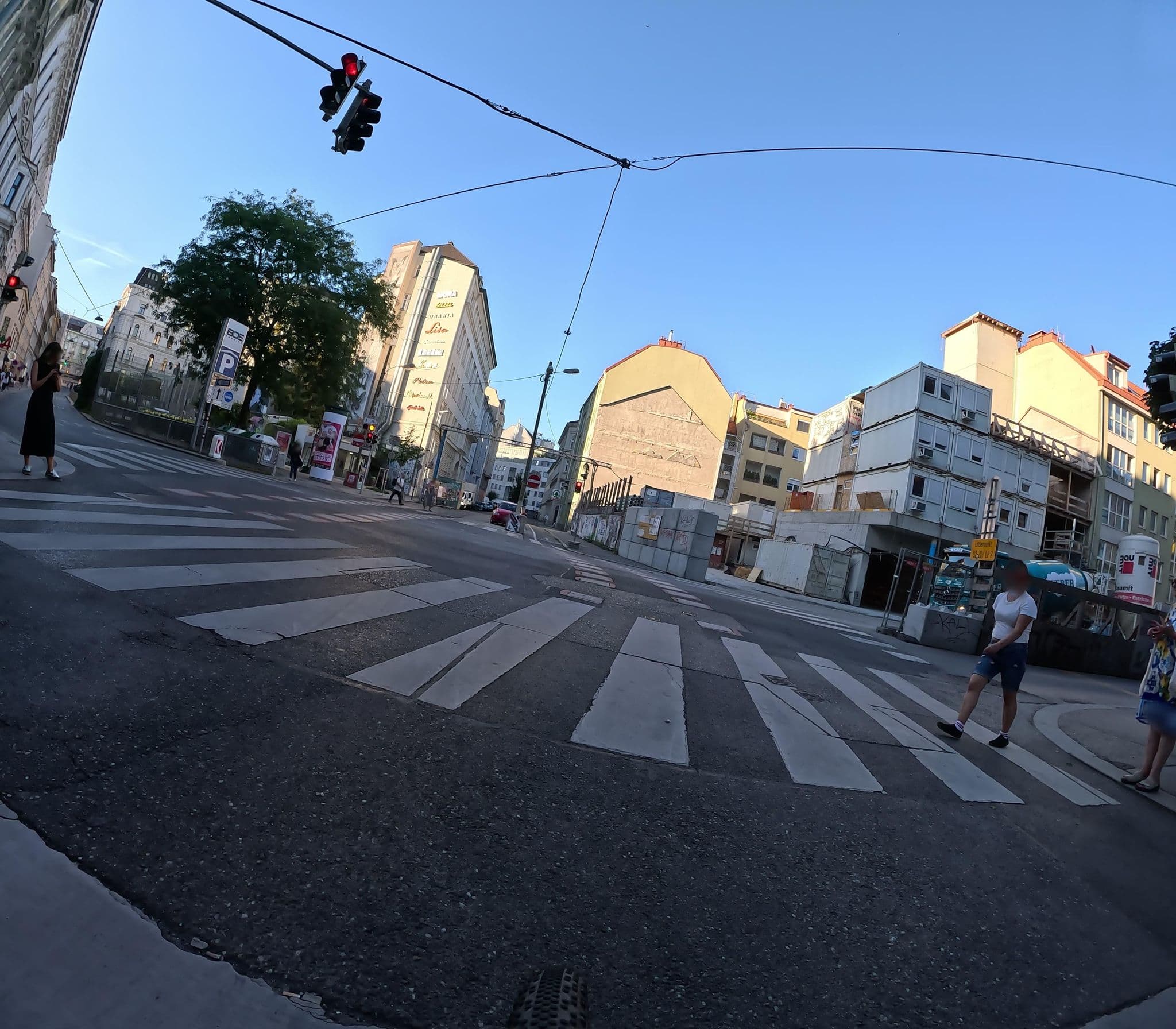 Street view near Gerald Franz und Harald Pelikan, Mariahilf — © erias (CC BY-SA · Mapillary)