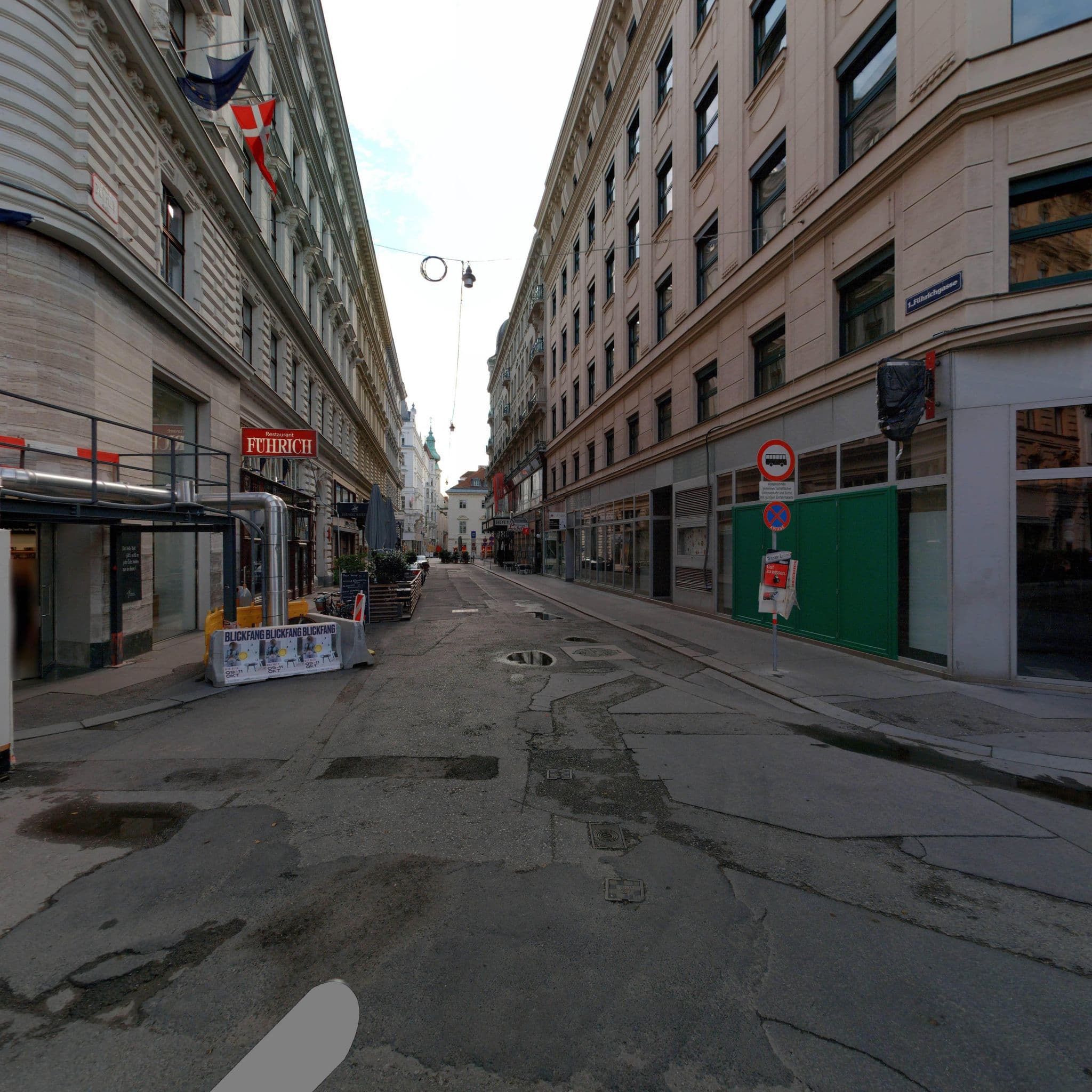 Street view near Baustelle Hotel Führichgasse, Vienna — © eliasgander (CC BY-SA · Mapillary)