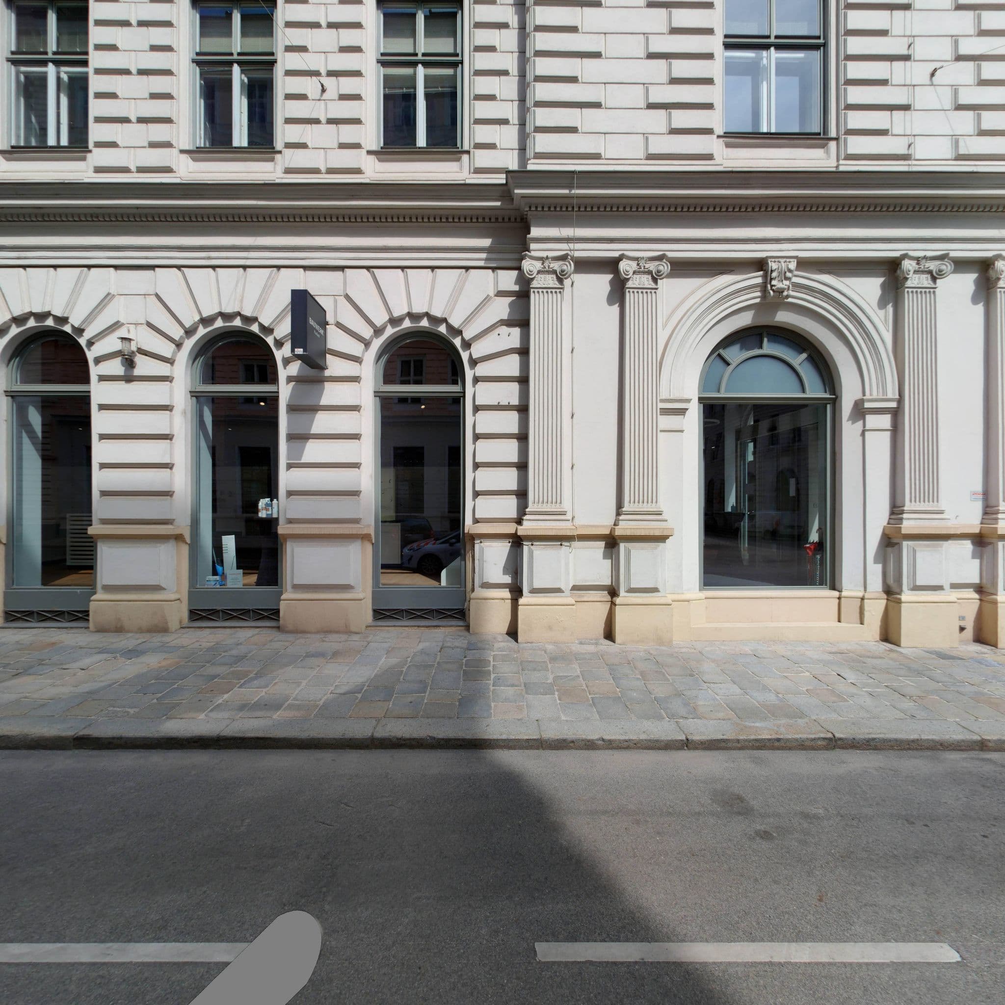 Street view near Gasser Apartments Vienna, Innere Stadt — © eliasgander (CC BY-SA · Mapillary)