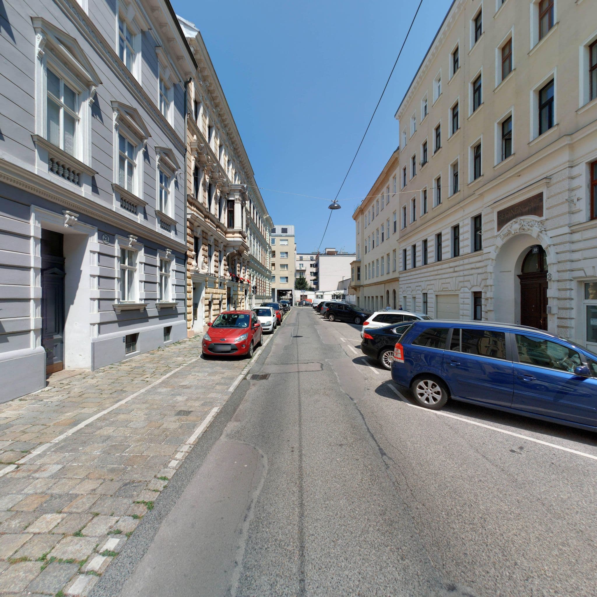 Street view near Duplex with Sauna and Garden Edelhofgasse, Währing — © eliasgander (CC BY-SA · Mapillary)