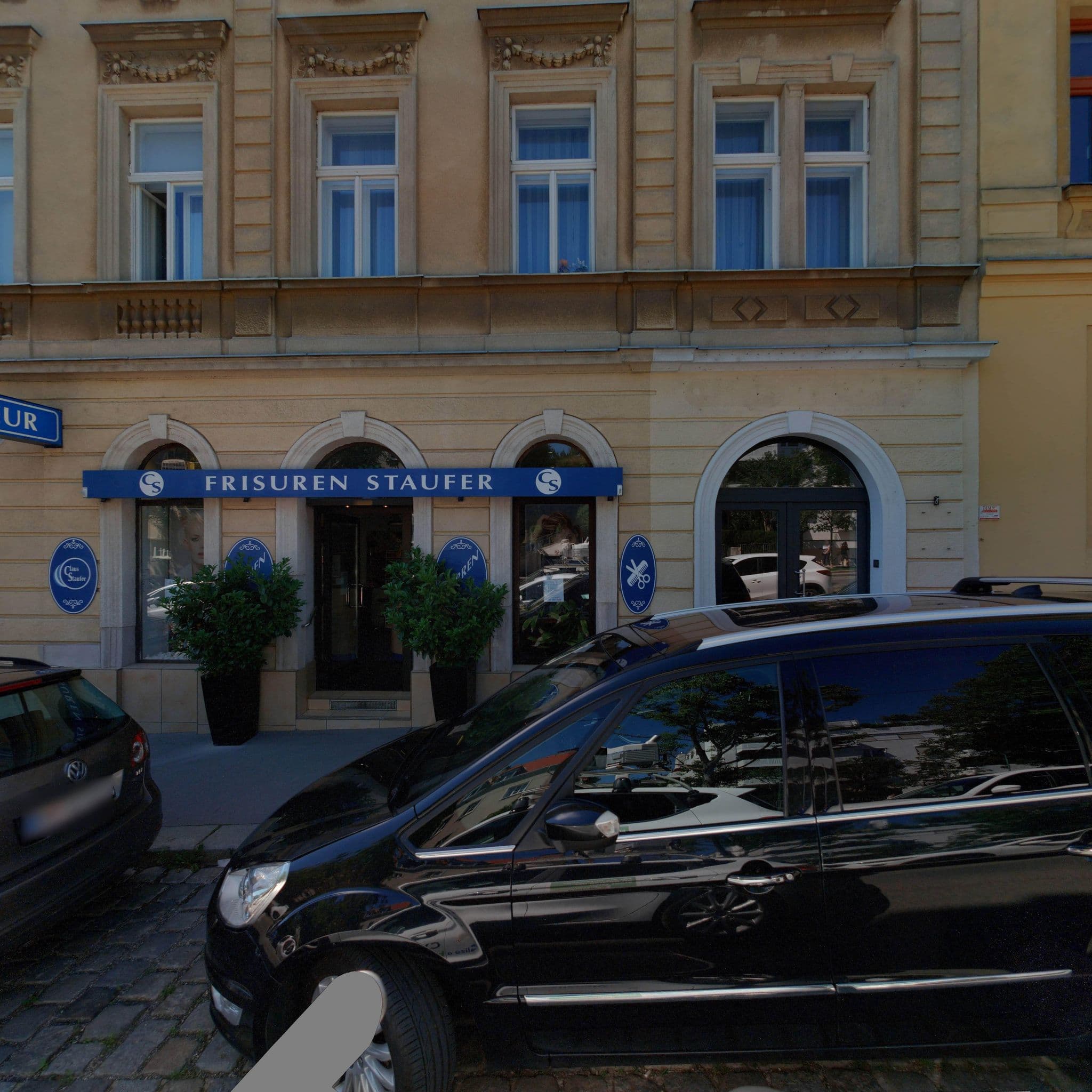 Street view near Appartement zur Zahnradbahn, Brigittenau — © eliasgander (CC BY-SA · Mapillary)