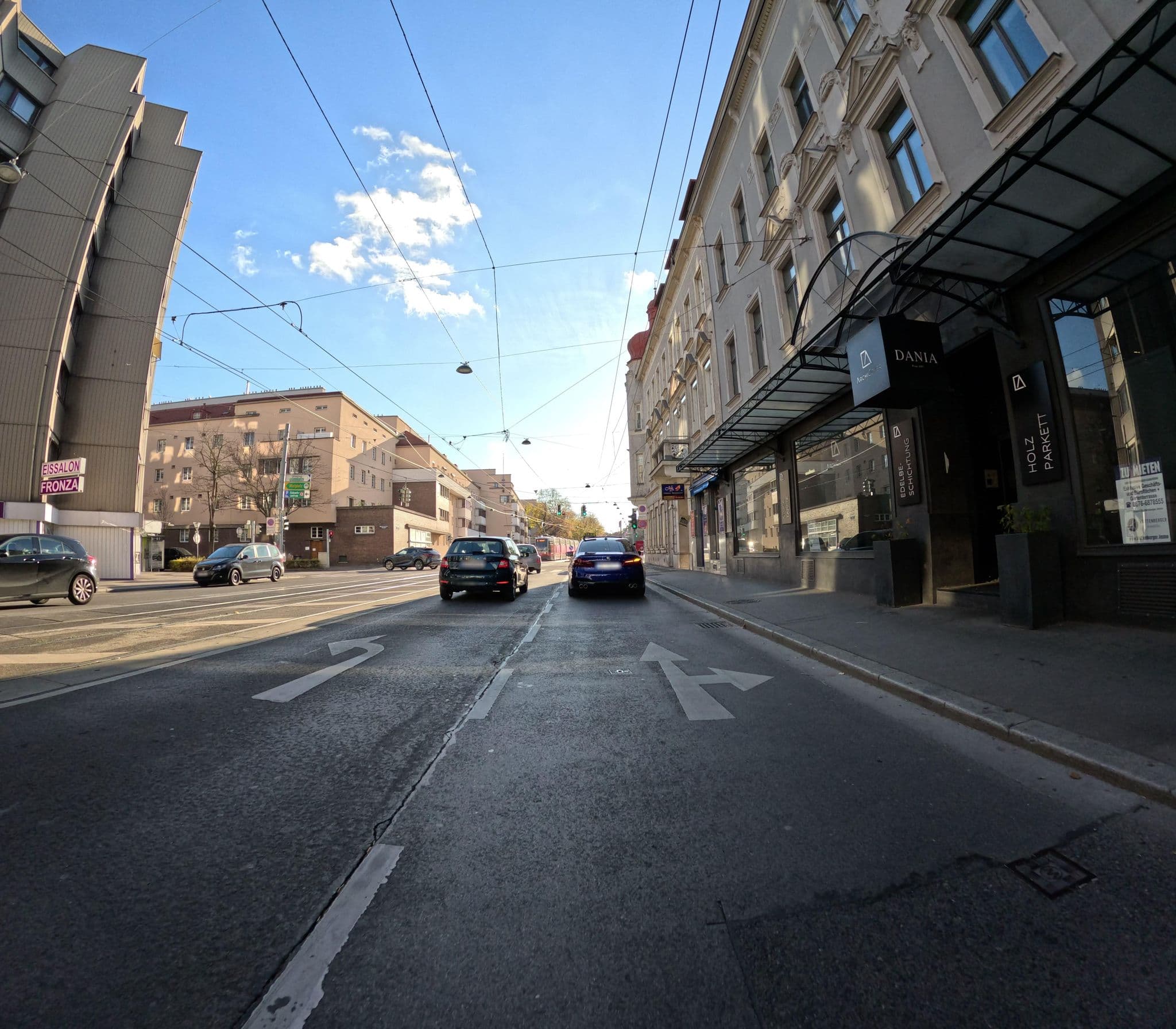 Street view near Pensionistenklub Karl Marx Hof, Brigittenau — © erias (CC BY-SA · Mapillary)