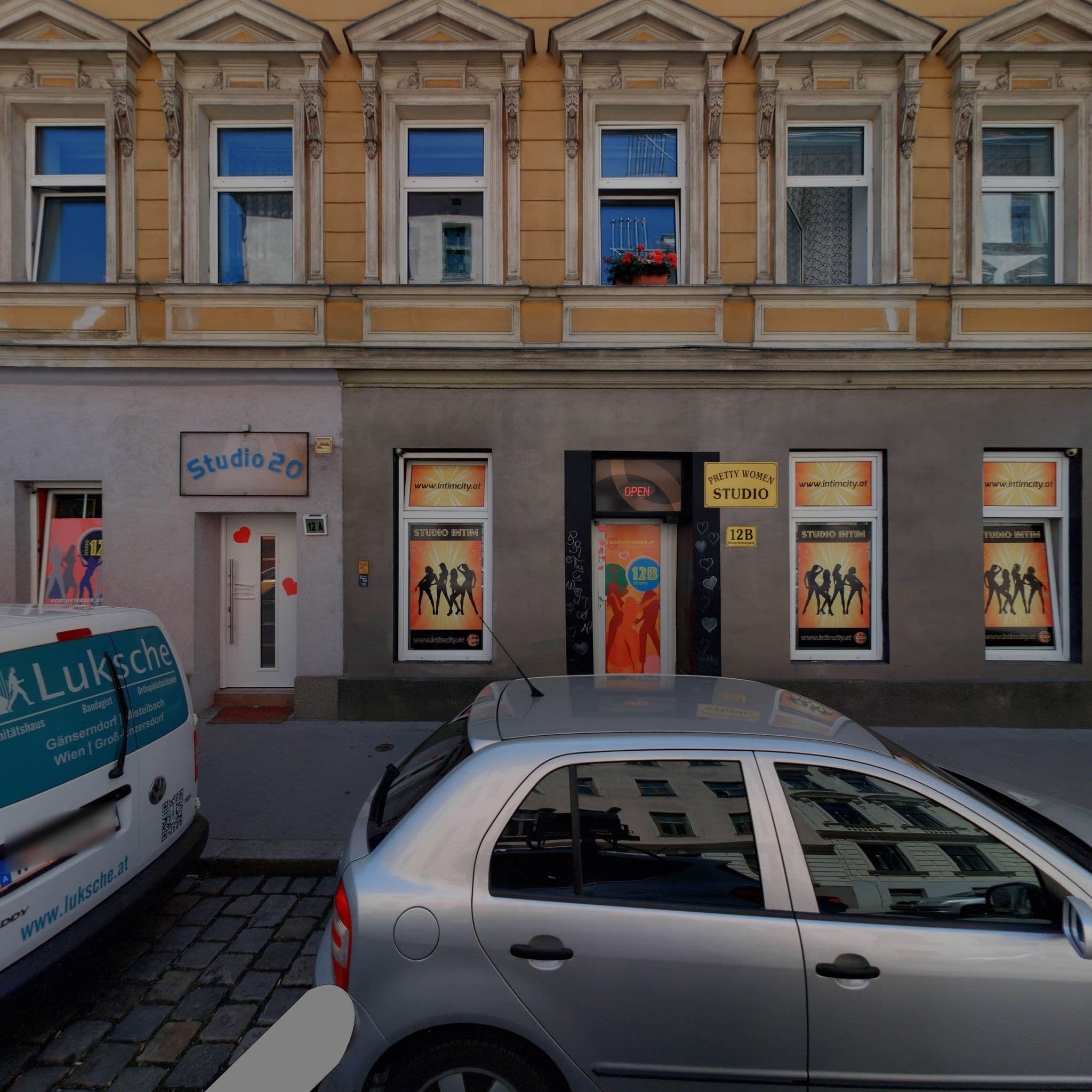 Street view near Apartment Ag, Alsergrund — © eliasgander (CC BY-SA · Mapillary)