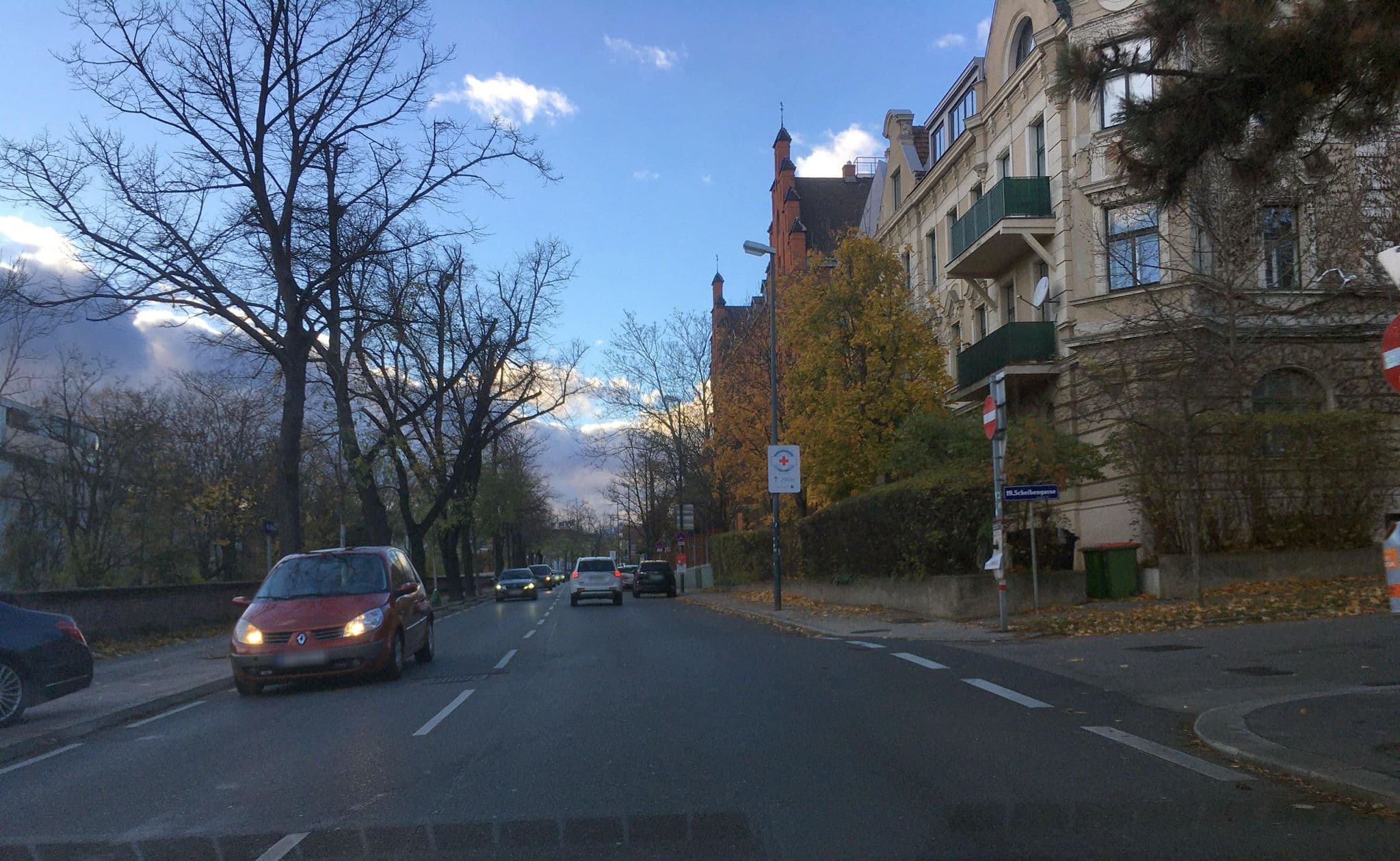 Street view near Sabine Haderer, Döbling — © istefanos (CC BY-SA · Mapillary)