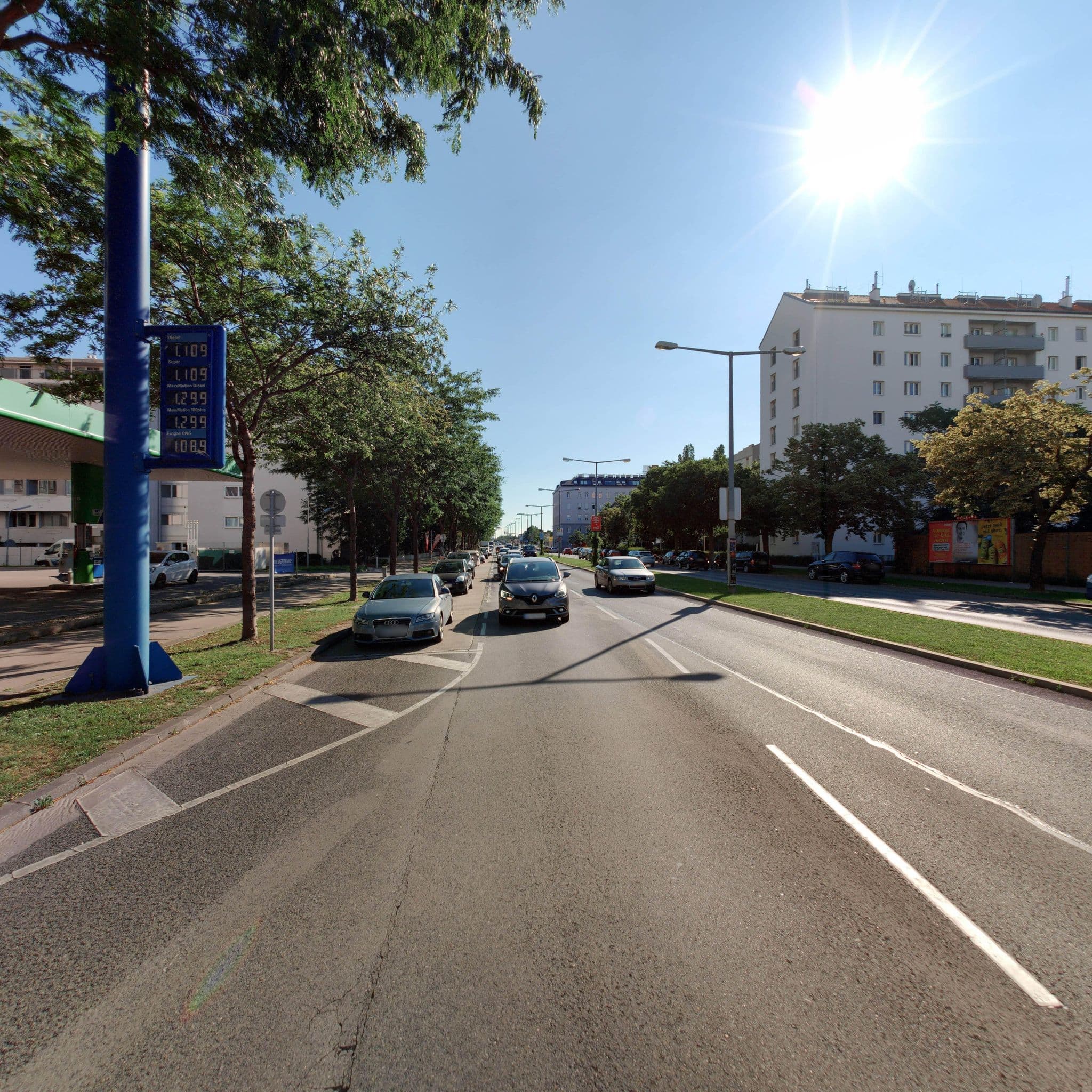 Street view near WESTSTRAND Gastronomiebetriebsgesellschaft m.b.H., Brigittenau — © eliasgander (CC BY-SA · Mapillary)