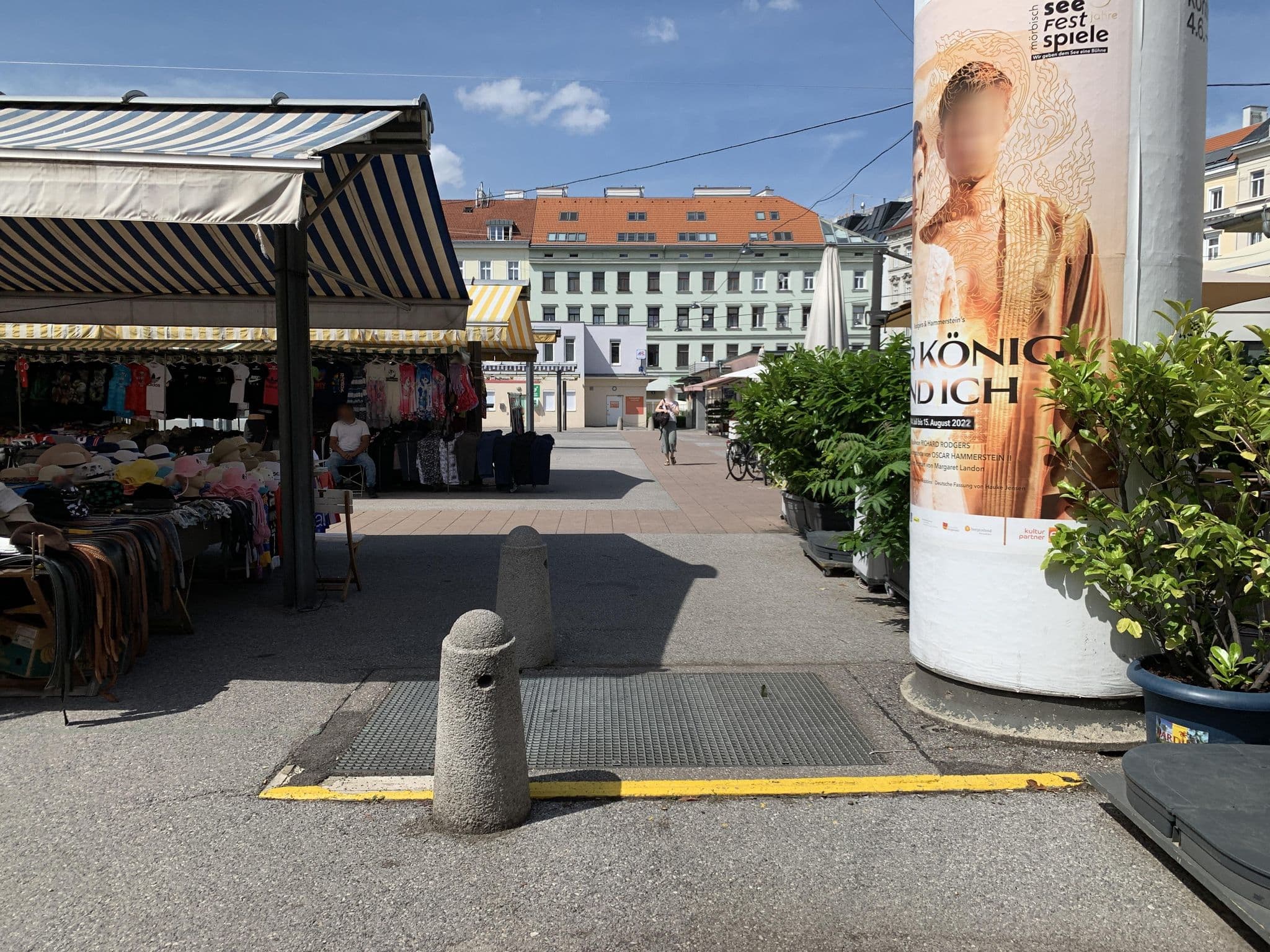 Street view near Kaikov & Davidov OG, Innere Stadt — © robot8a (CC BY-SA · Mapillary)