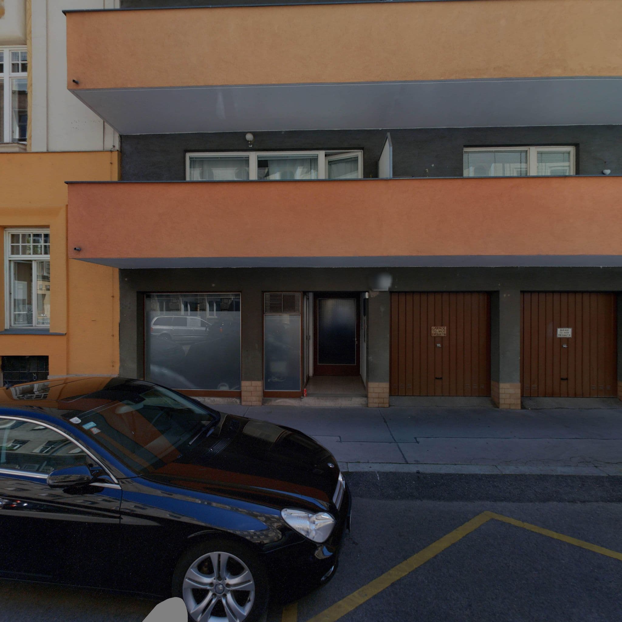 Street view near Studio Apartment - City Center Augarten, Innere Stadt — © eliasgander (CC BY-SA · Mapillary)