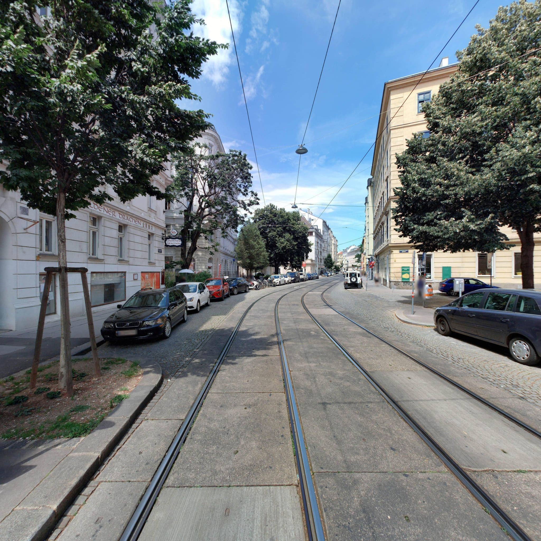 Street view near Porzellaneum Hotelbetriebsgesellschaft m.b.H., Alsergrund — © eliasgander (CC BY-SA · Mapillary)