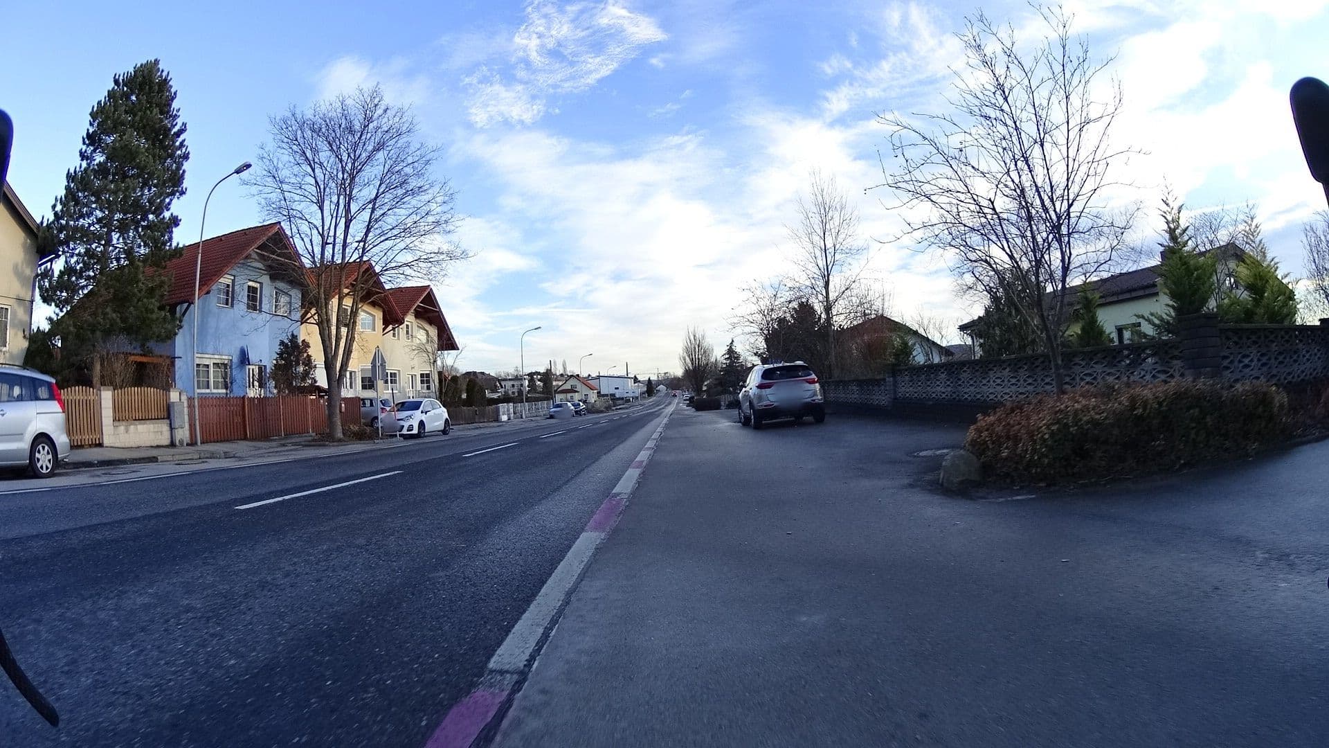 Street view near Privatzimmer Familie Meisel, Spillern — © drahdiwaberl (CC BY-SA · Mapillary)