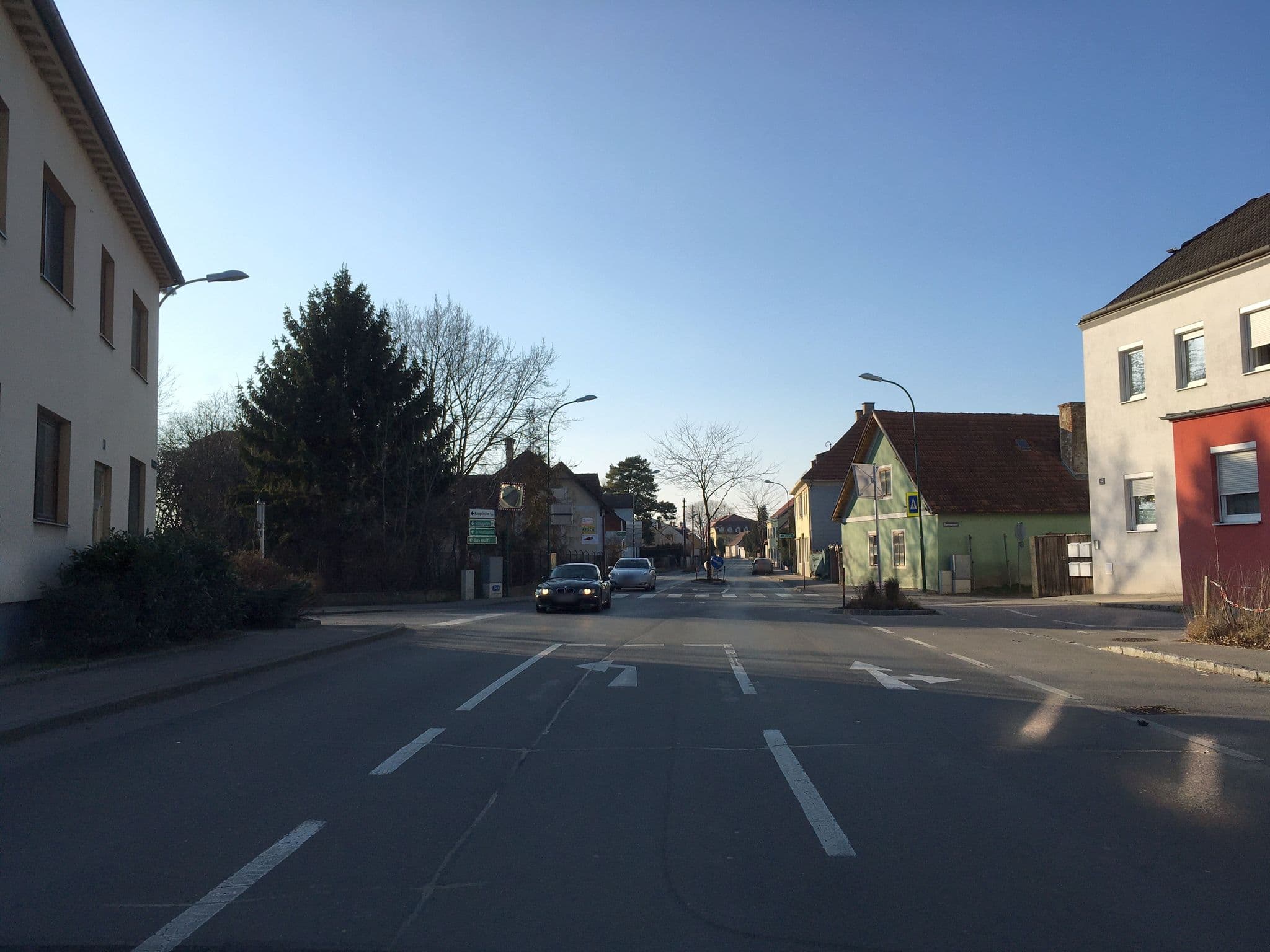 Street view near Petra Dollinger, Langenlebarn-Oberaigen — © istefanos (CC BY-SA · Mapillary)