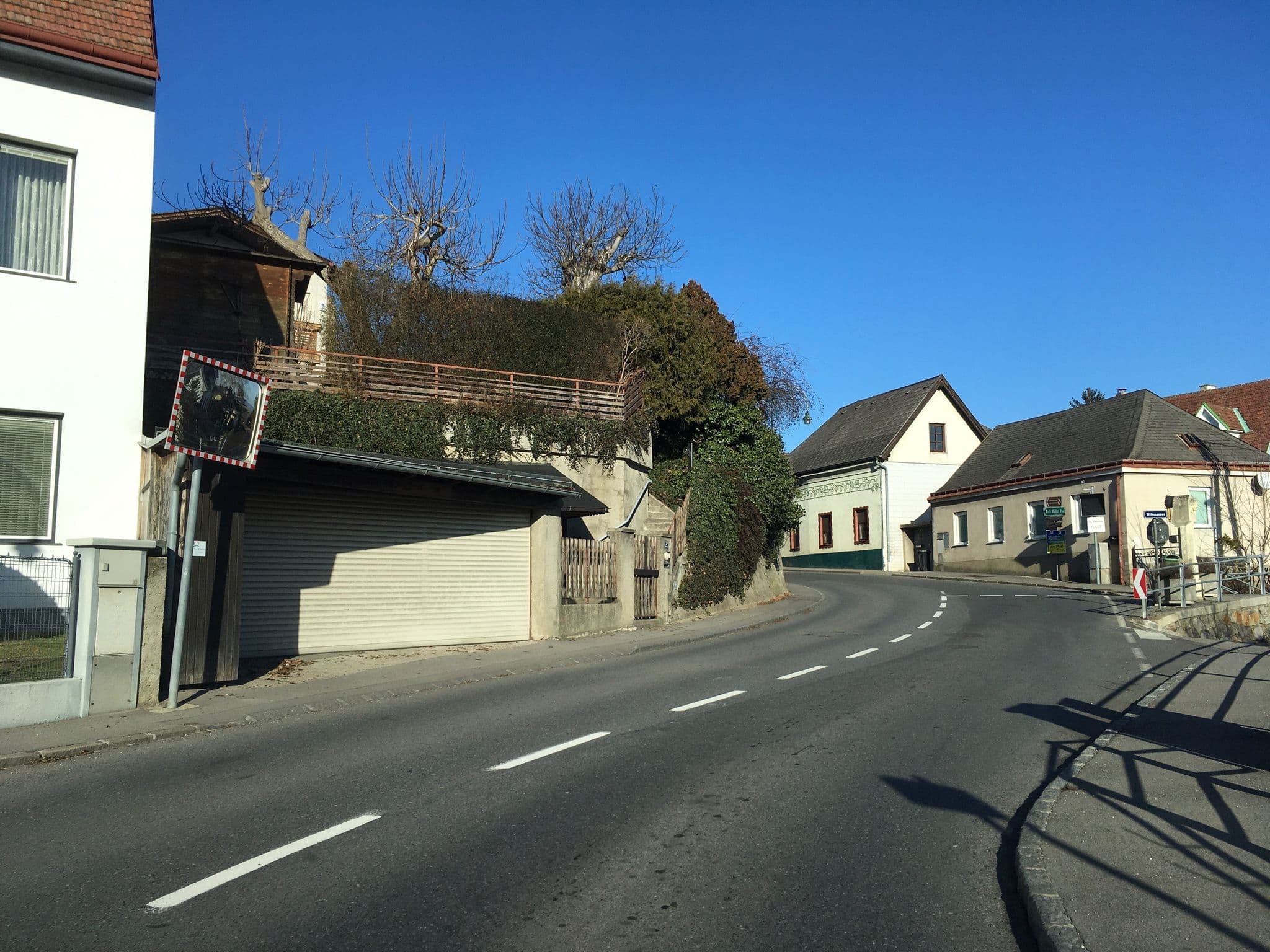 Street view near Gasthaus Preisecker, Kritzendorf — © istefanos (CC BY-SA · Mapillary)