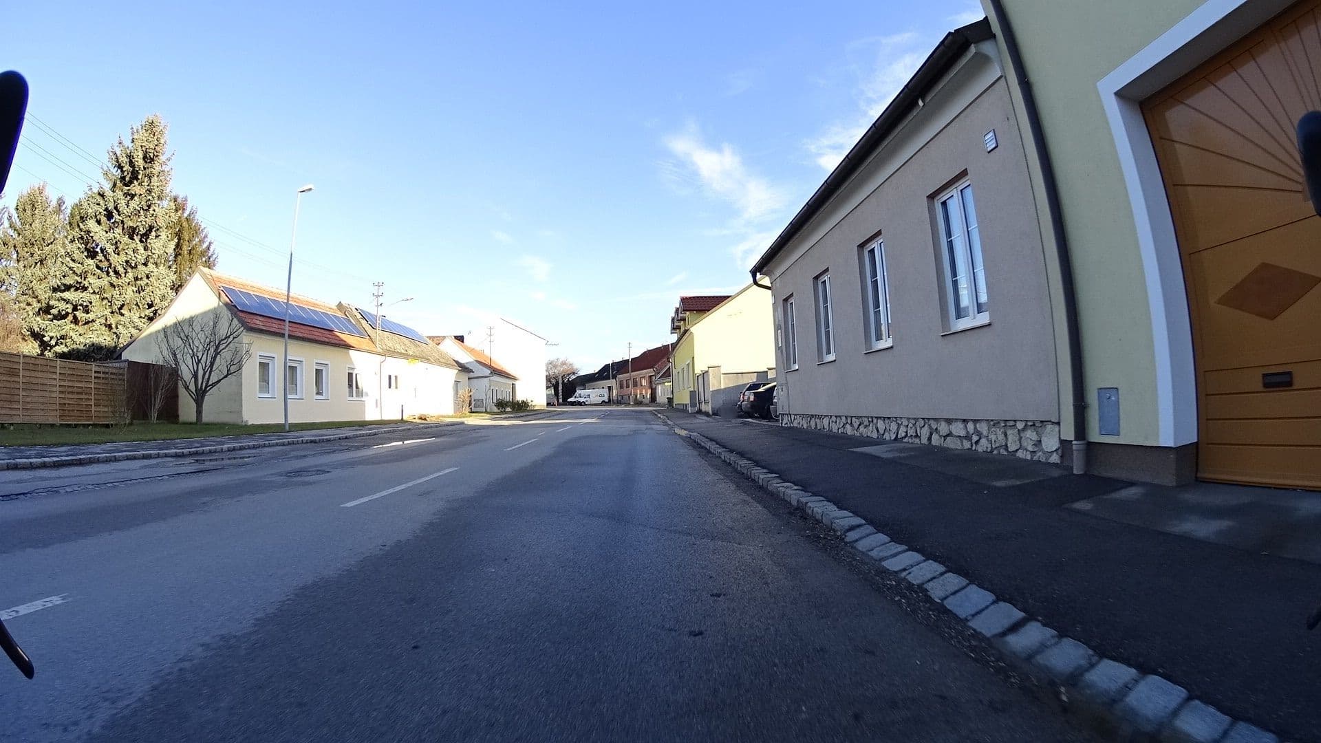 Street view near Privatzimmervermietung Waysmayer, Hausleiten — © drahdiwaberl (CC BY-SA · Mapillary)