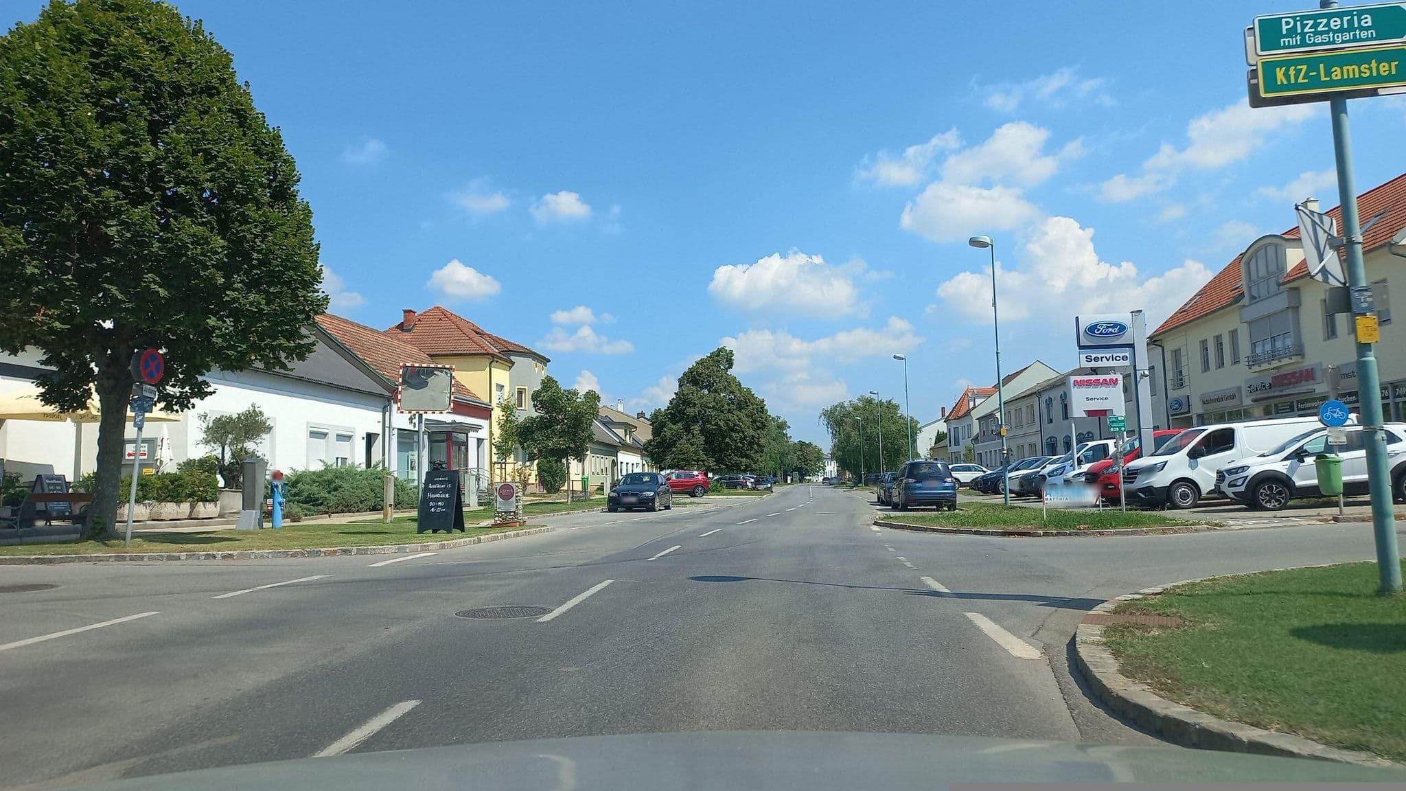 Street view near Gasthof zur Heide, Frauenkirchen — © bordaben (CC BY-SA · Mapillary)