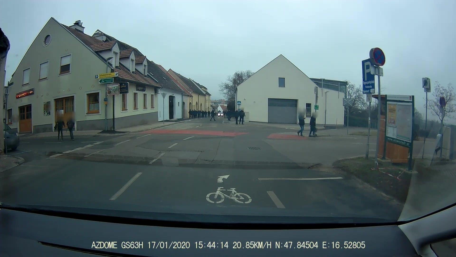 Street view near Gasthaus Zum Heimchen, Eisenstadt — © stefan147 (CC BY-SA · Mapillary)
