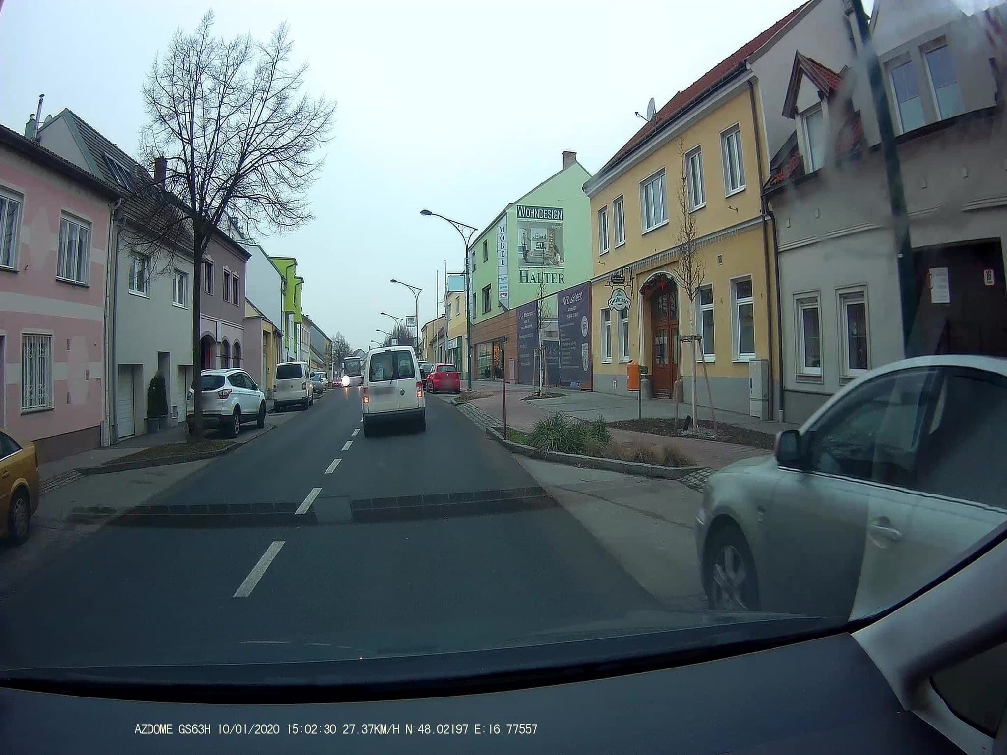 Street view near Altstadt Wirtshaus, Bruck an der Leitha — © stefan147 (CC BY-SA · Mapillary)