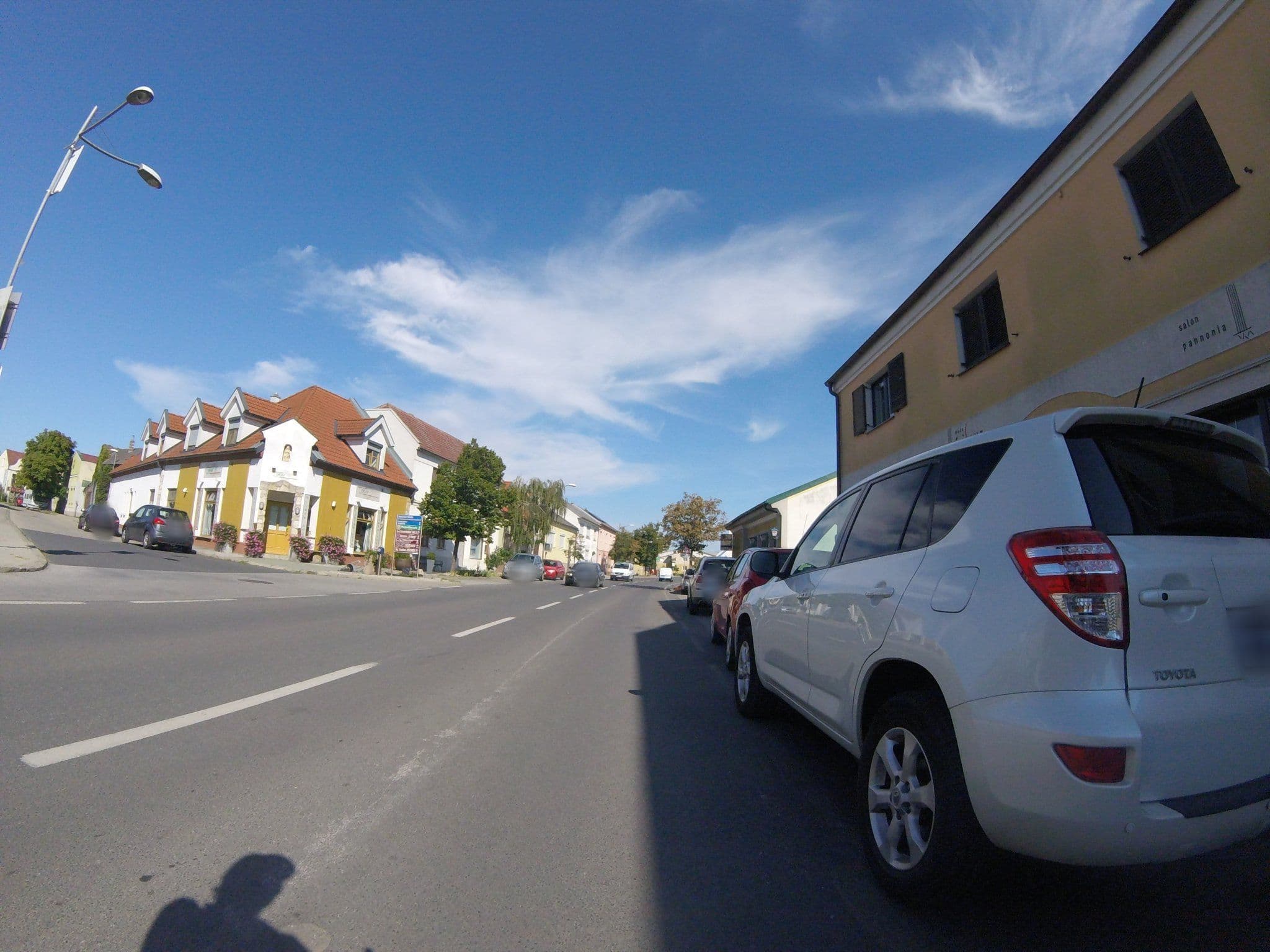 Street view near Hotel Post Illmitz - Mag. Otto Josef Egermann, Illmitz — © utvonalfelmeresek (CC BY-SA · Mapillary)