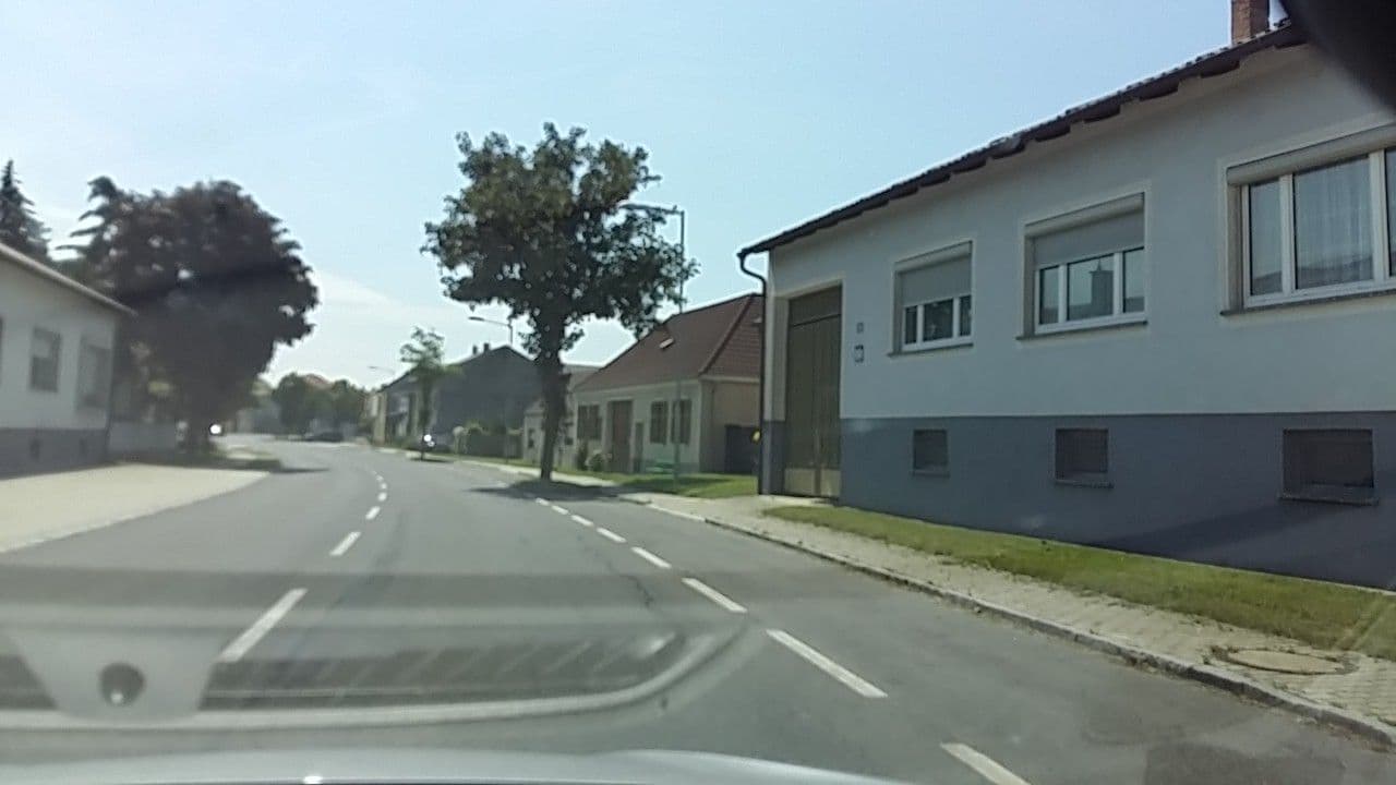 Street view near Isidor Kuzmich, Horitschon — © vst (CC BY-SA · Mapillary)