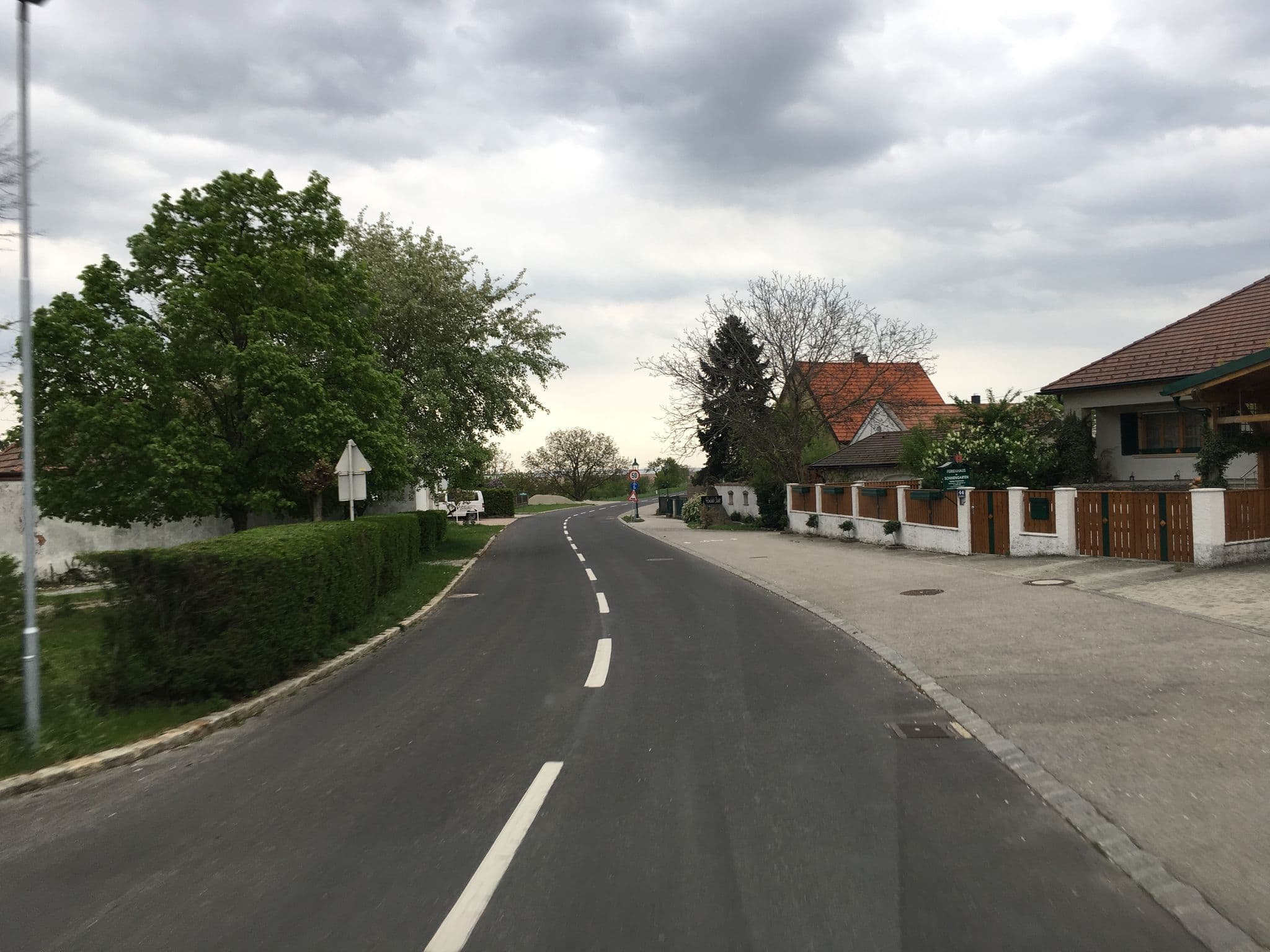 Street view near Winzerhof Lichtenberger, Breitenbrunn — © yaron (CC BY-SA · Mapillary)
