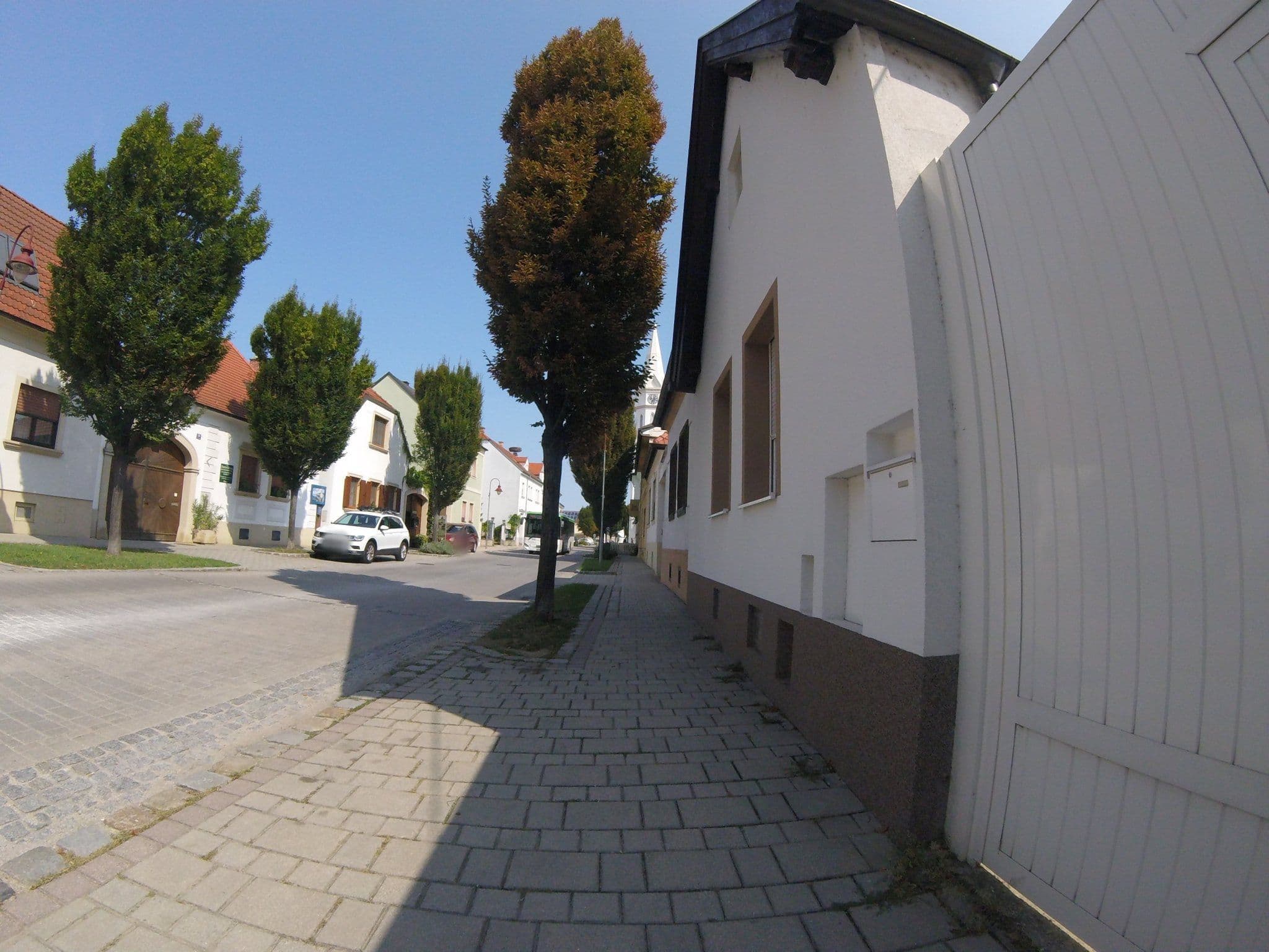 Street view near Gemeindegasthaus, Mörbisch am See — © utvonalfelmeresek (CC BY-SA · Mapillary)
