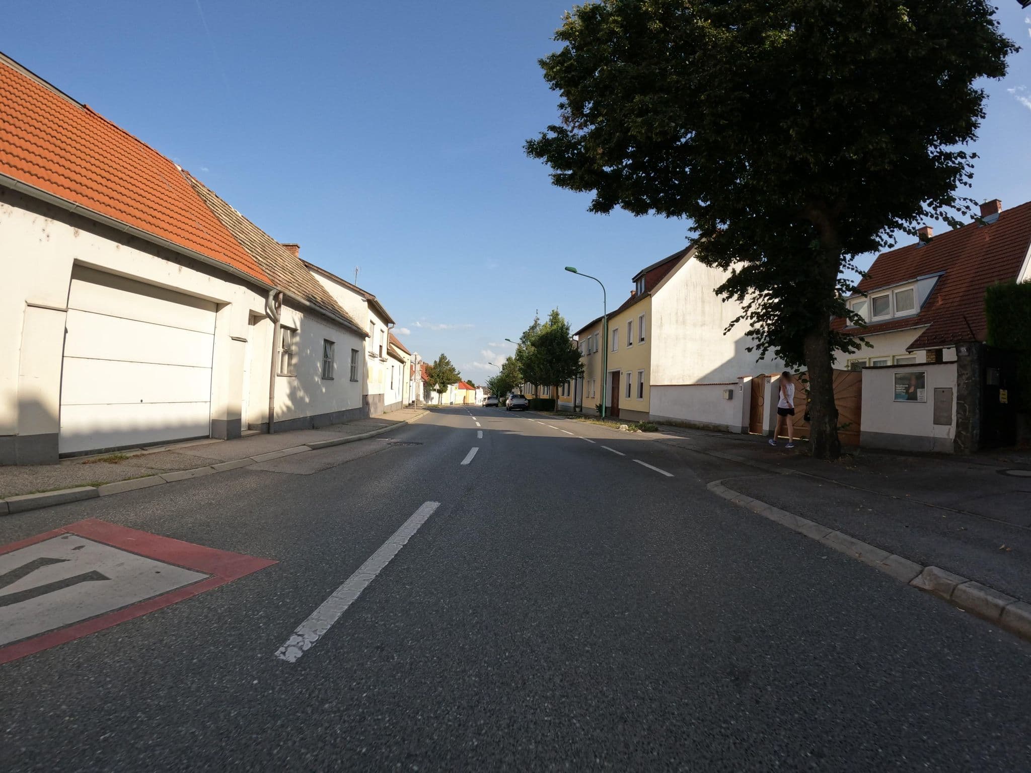 Street view near Löwenhof, Donnerskirchen — © erias (CC BY-SA · Mapillary)