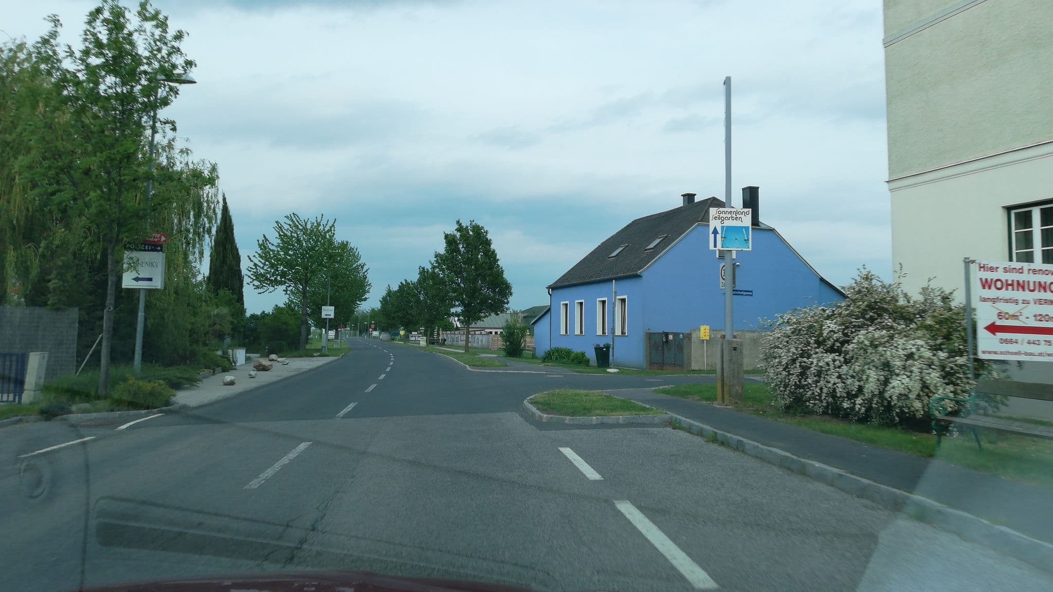 Street view near SONNENHOF Frühstückspension - Stifter Eva & Mark Andreas, Mitterpullendorf — © gzin (CC BY-SA · Mapillary)