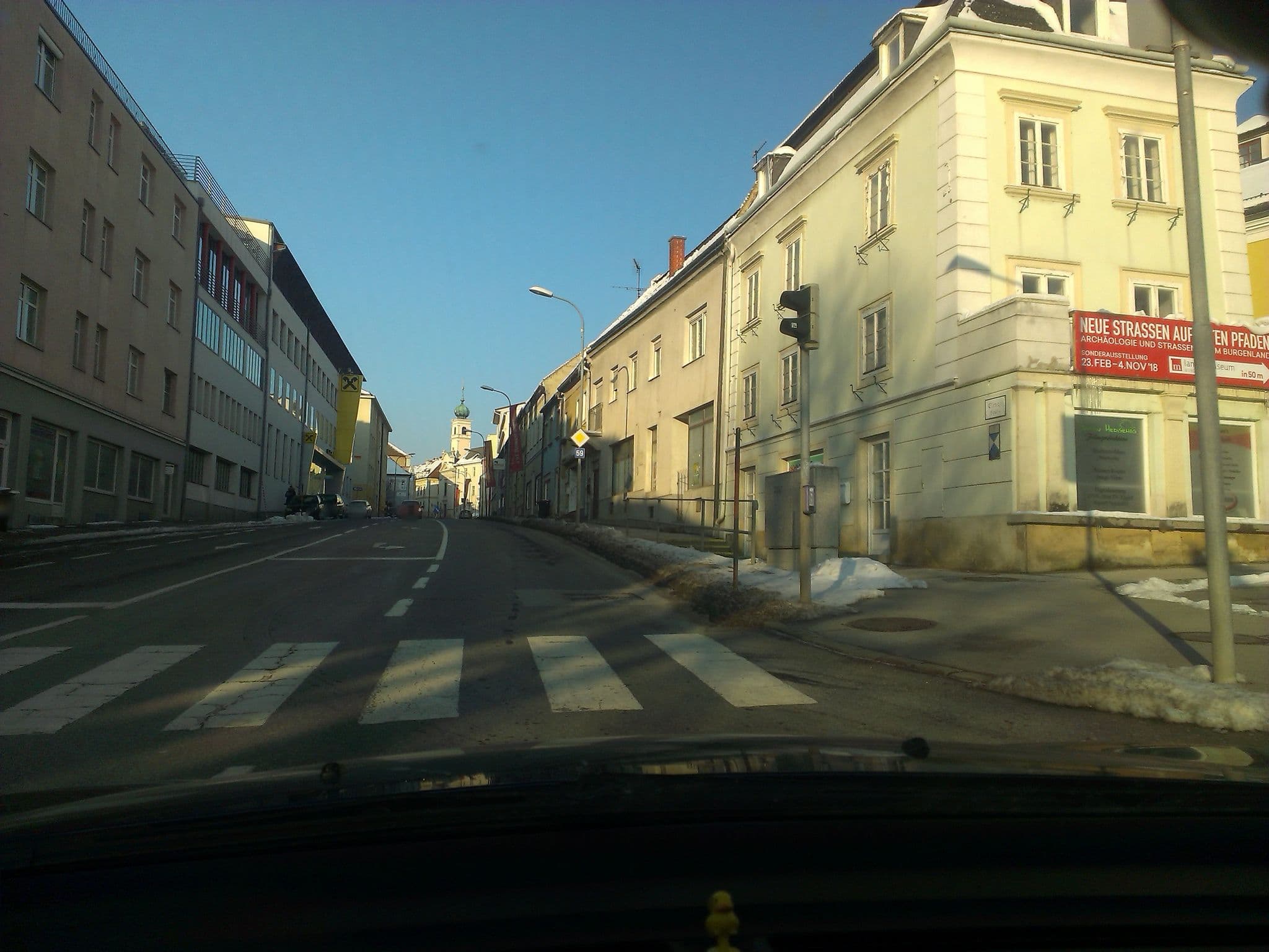 Street view near Blumen Wurdits, Eisenstadt — © segi (CC BY-SA · Mapillary)