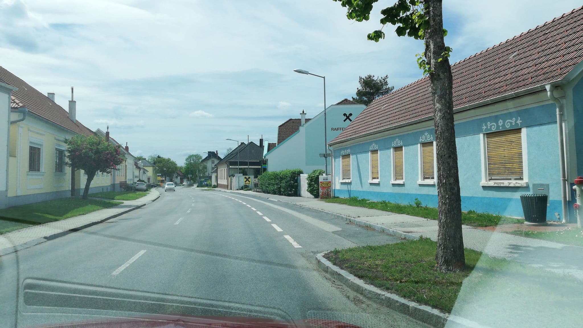 Street view near Pasalic & Co, Mitterpullendorf — © gzin (CC BY-SA · Mapillary)