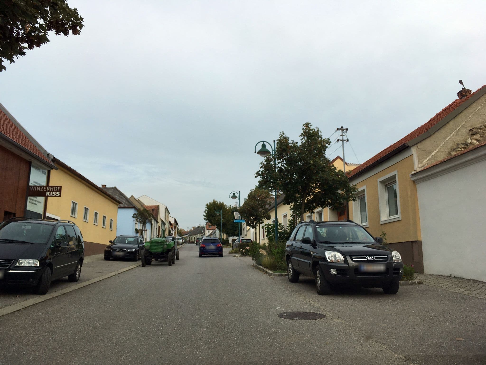 Street view near Ronald Kiss Gerda Kiss, Jois — © istefanos (CC BY-SA · Mapillary)
