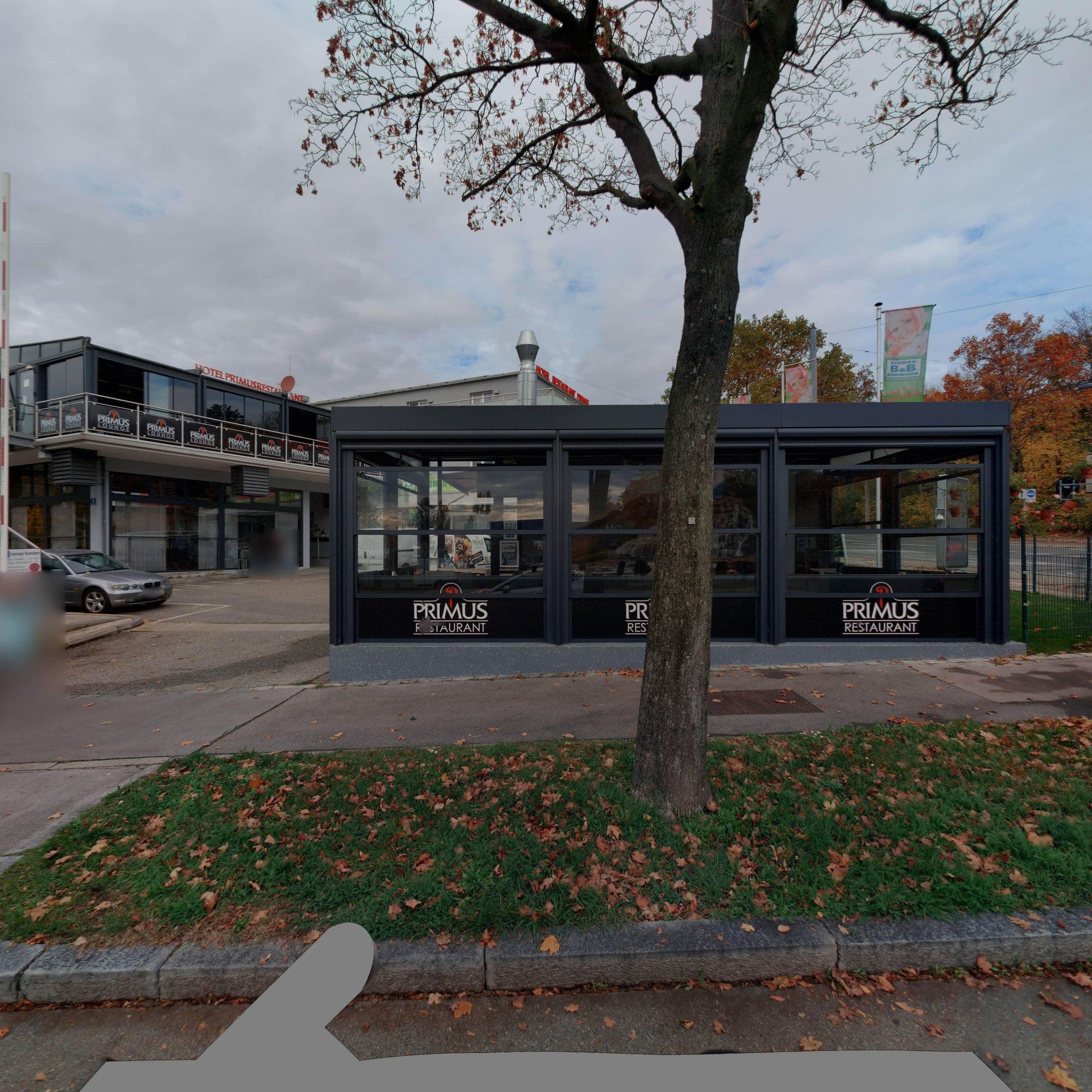 Street view near Alauda-Inn Pension und Apartments GmbH, Favoriten — © eliasgander (CC BY-SA · Mapillary)