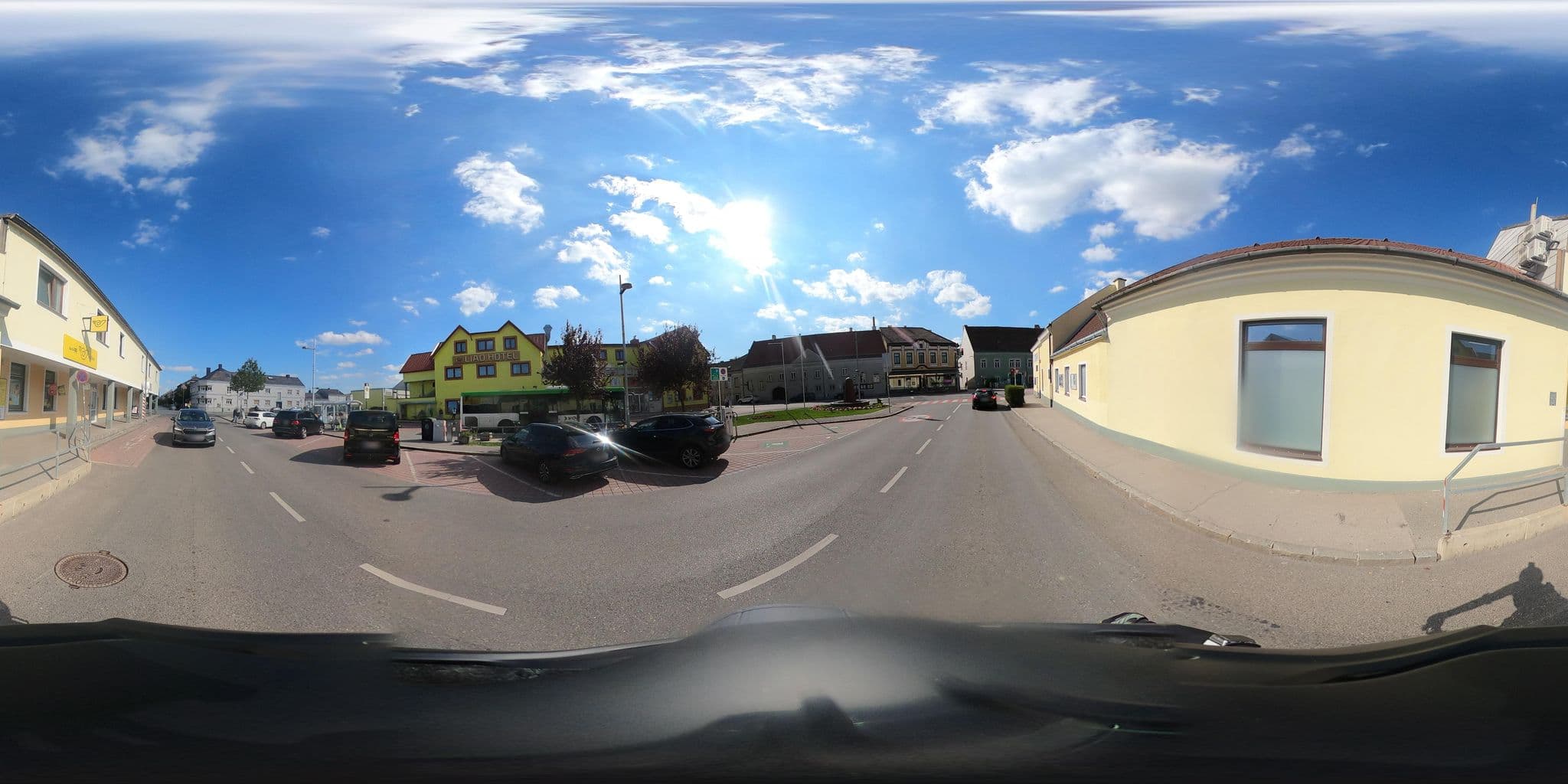 Street view near Mr. Liao Hotel, Himberg — © di0v0n (CC BY-SA · Mapillary)
